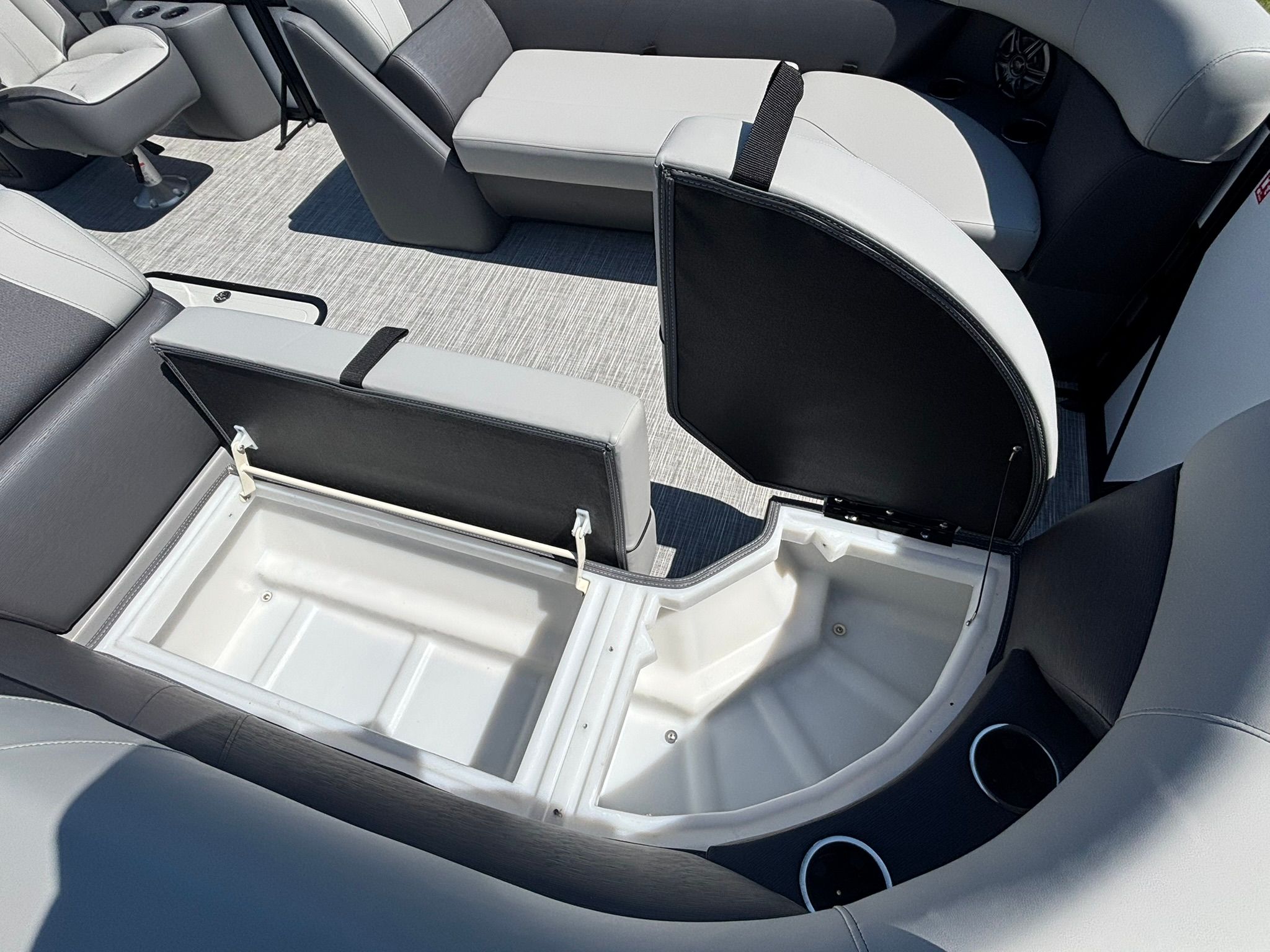 2026 Viaggio V22U - 10