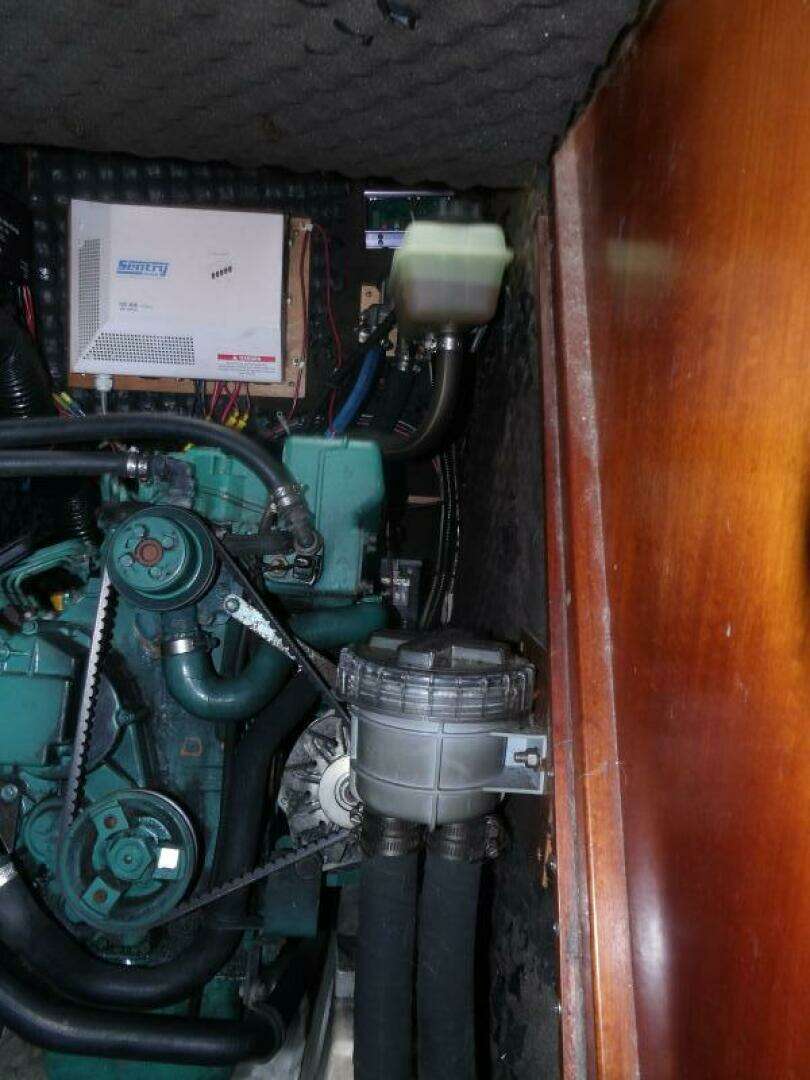 2004 Beneteau 423 - Image 57