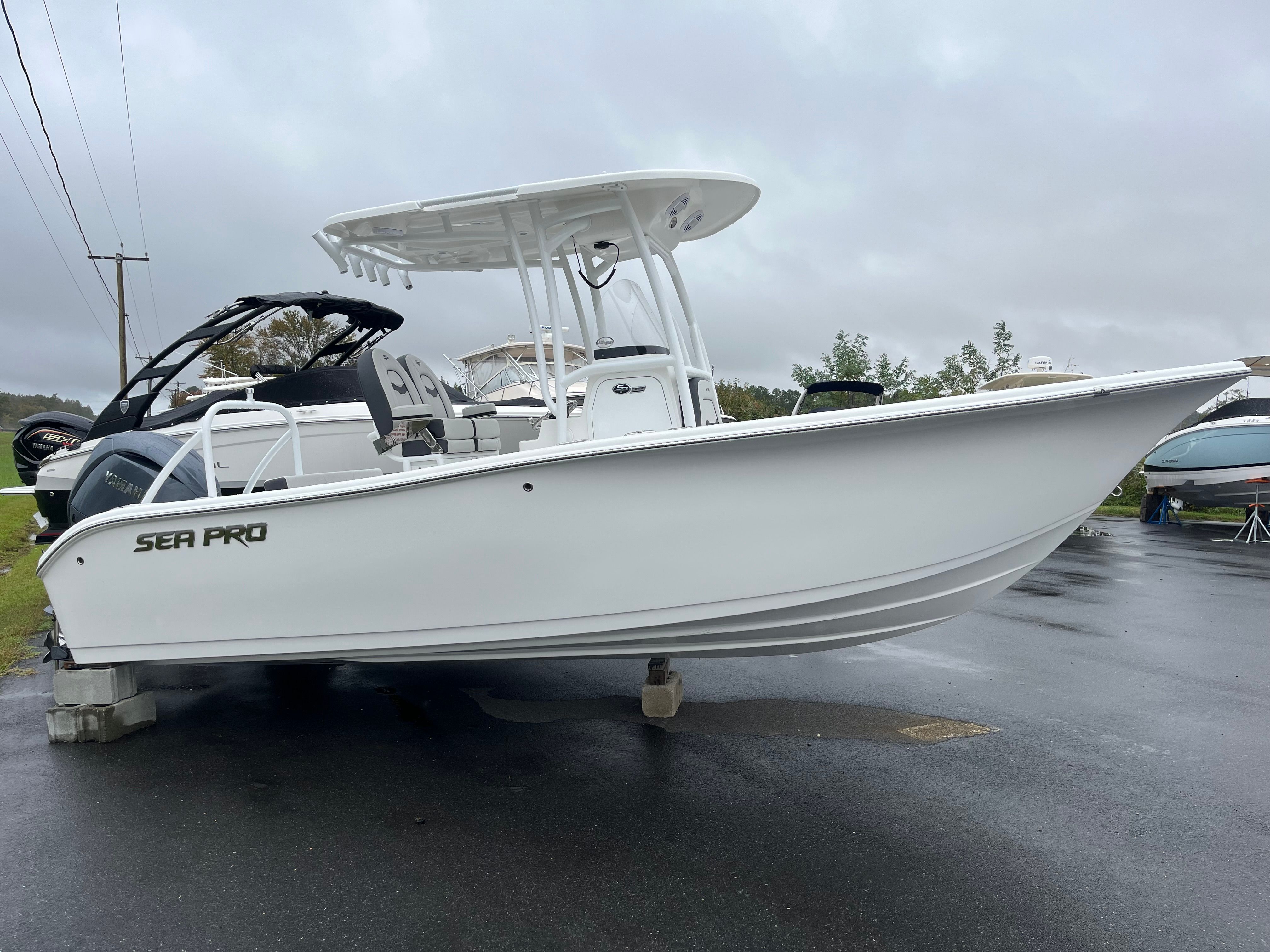 2026 Sea Pro 222 Center Console