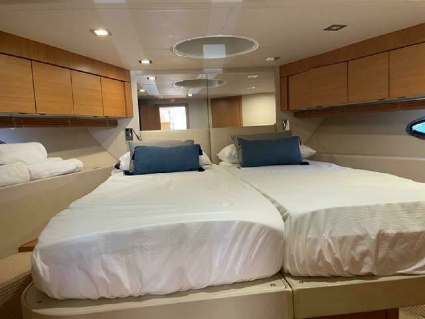2013 Sunseeker 48 Portofino - Image 32
