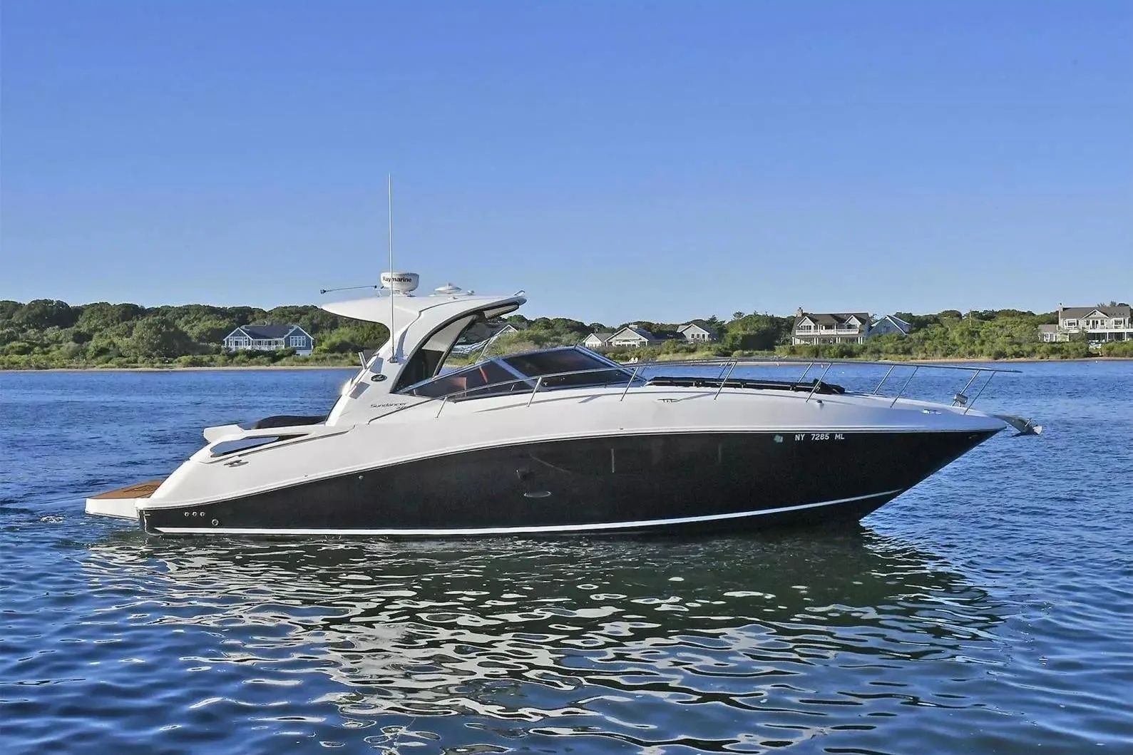 2016 Sea Ray Sundancer 370