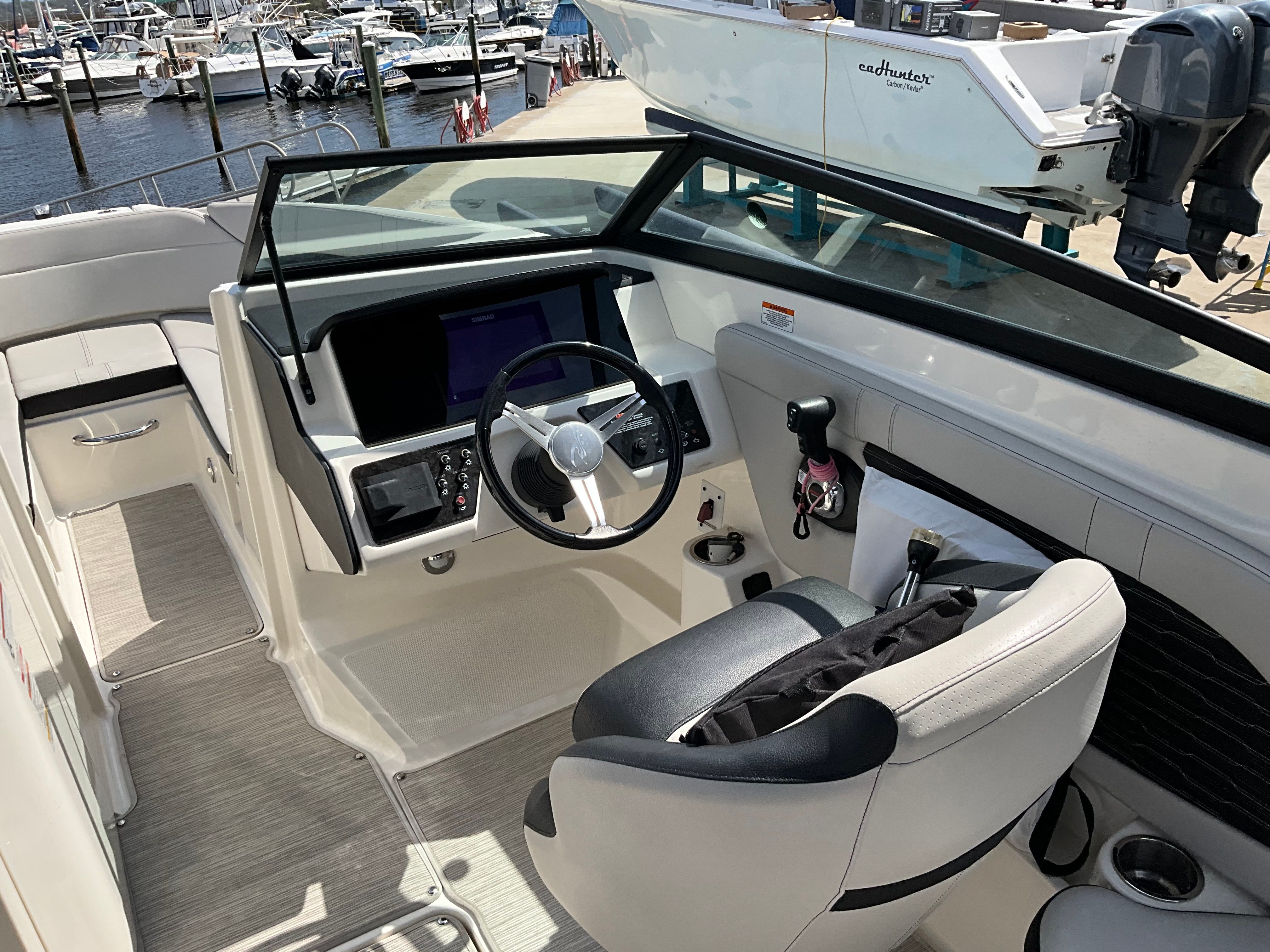 2021 Sea Ray 23 SPX - 31