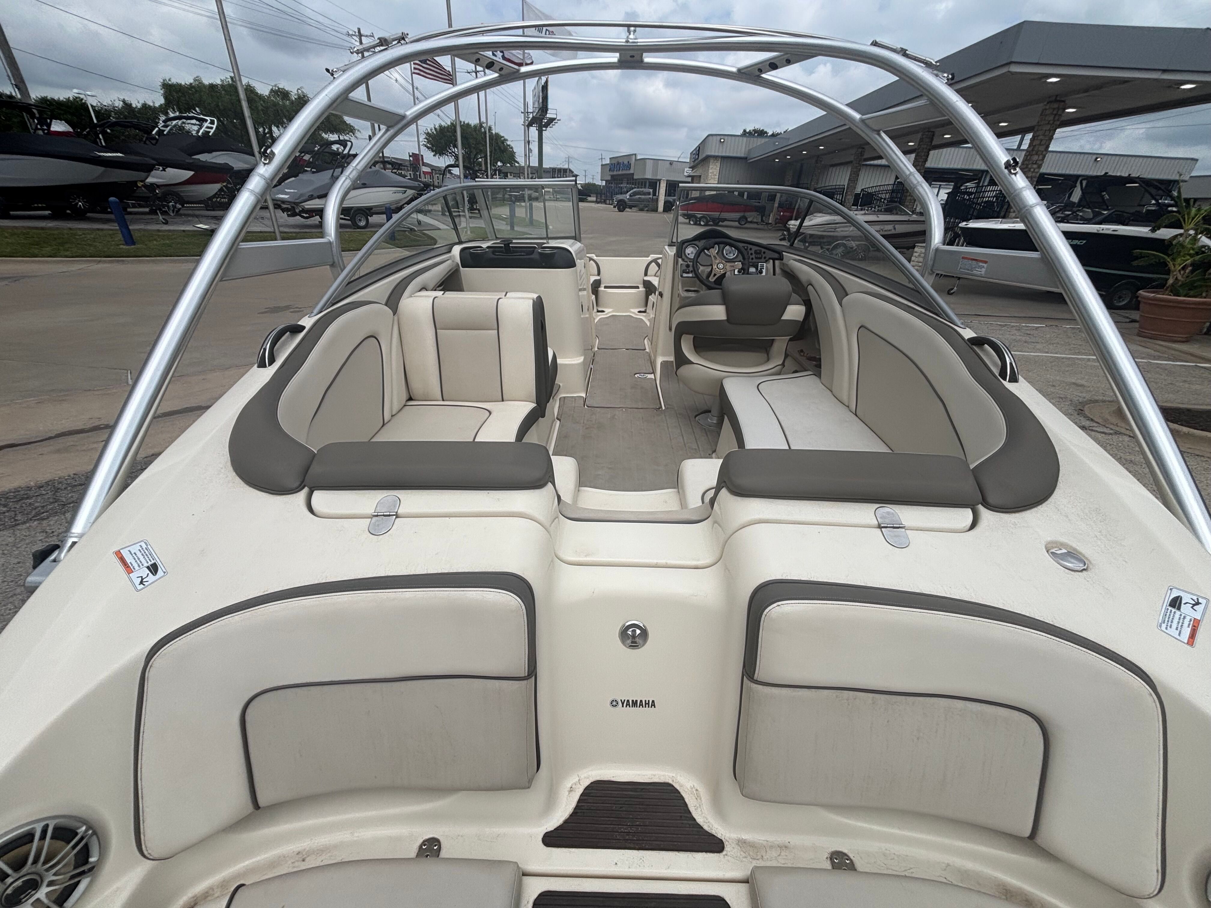 2014 YAMAHA 242 LTD S - Image 10