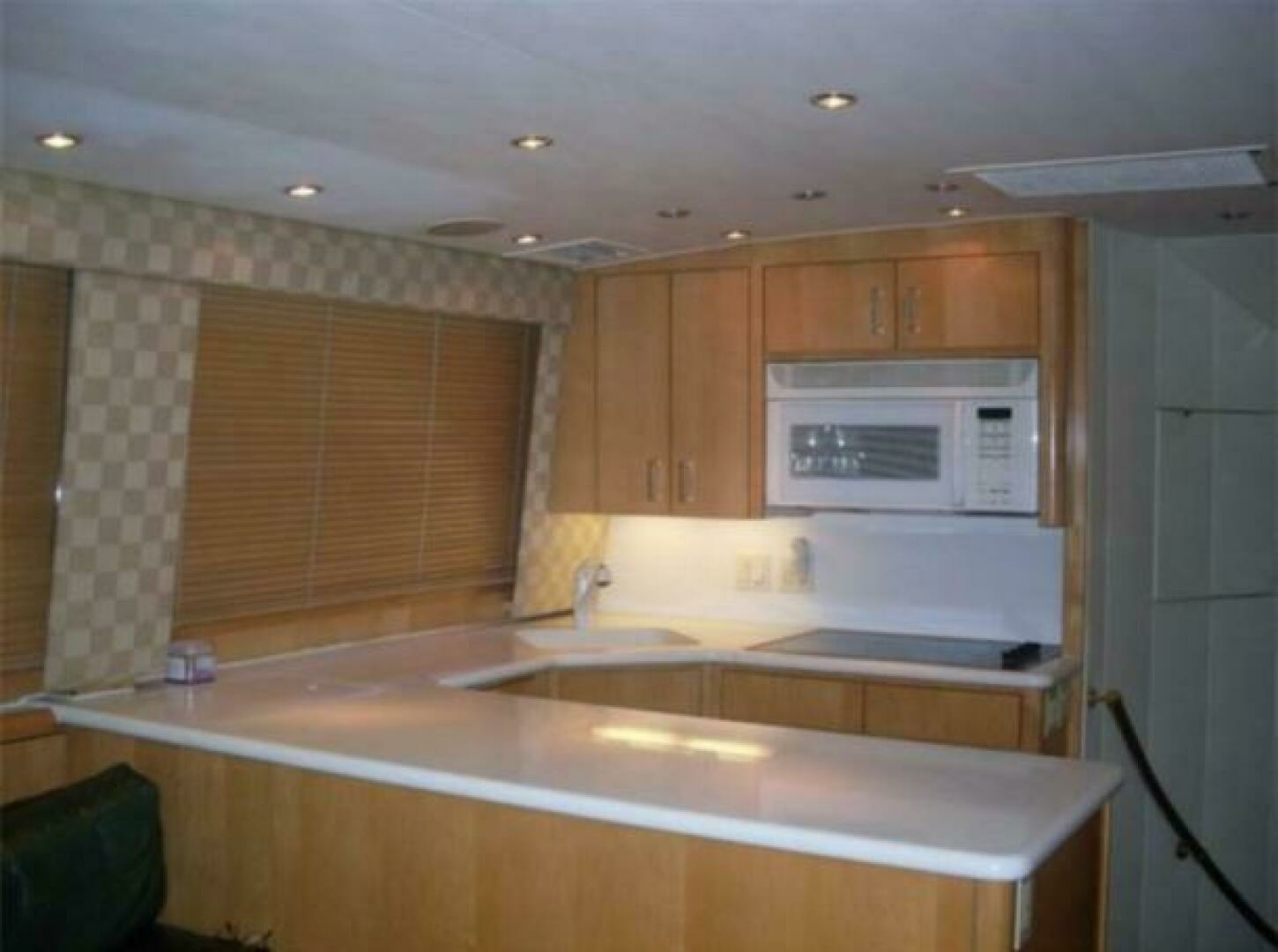 1998 Caterpillar Sportfish - Image 23