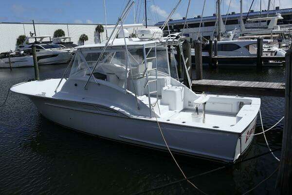 2002 Miller Marine 38 Open