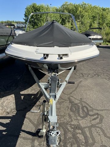 2023 Hurricane SunDeck Sport 205 OB - 2