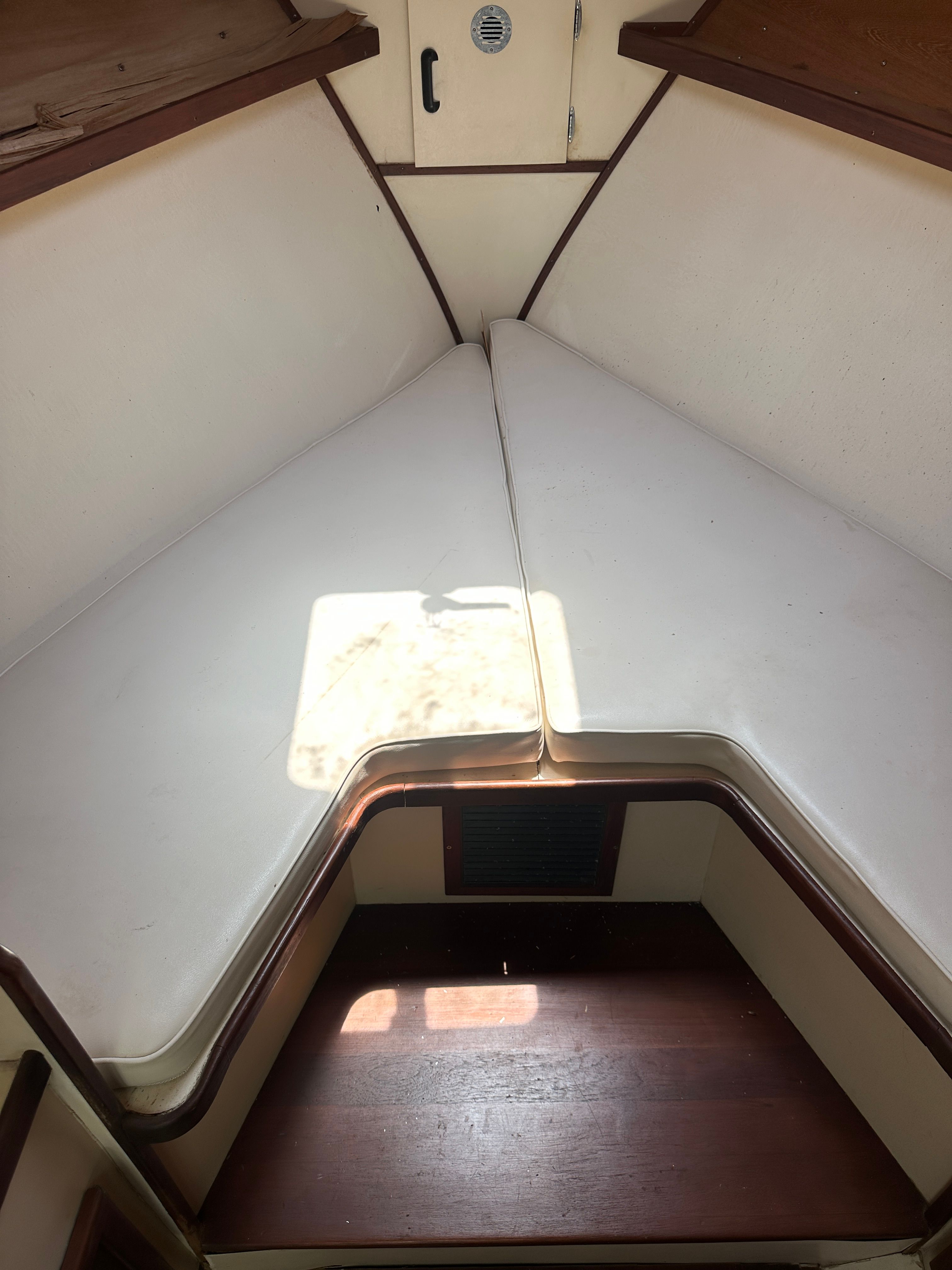 1994 Gulf Stream Yachts 31 - 11