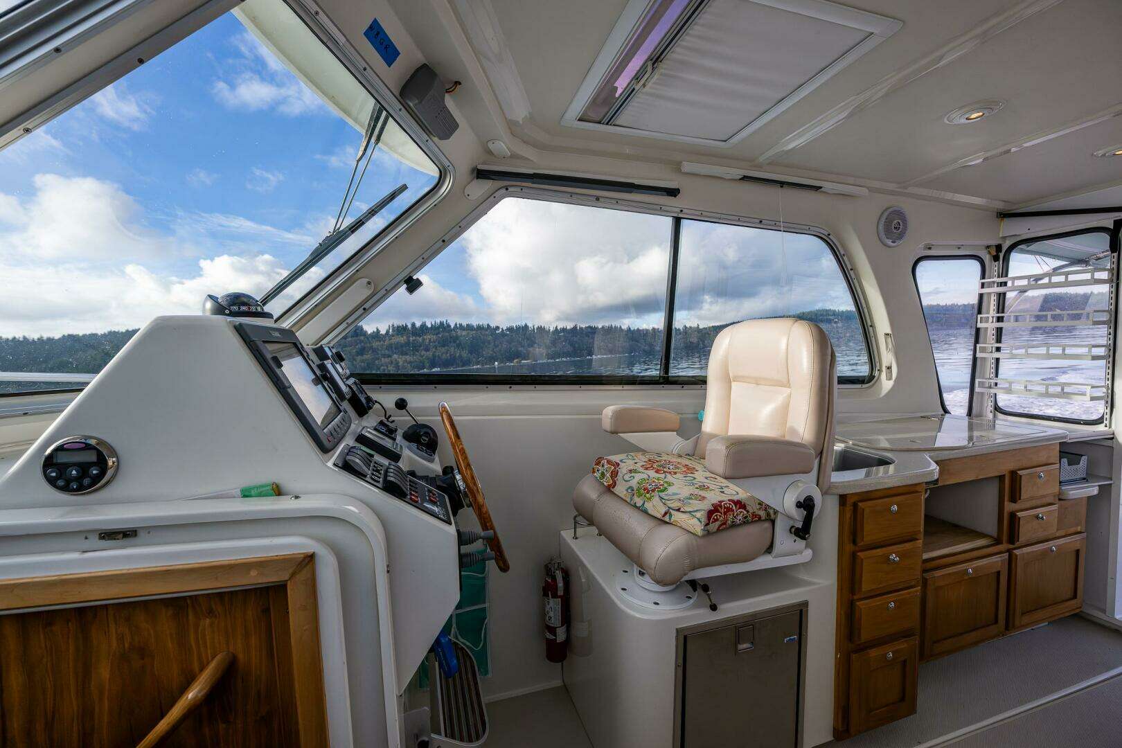 2008 Back Cove 33 - Image 15