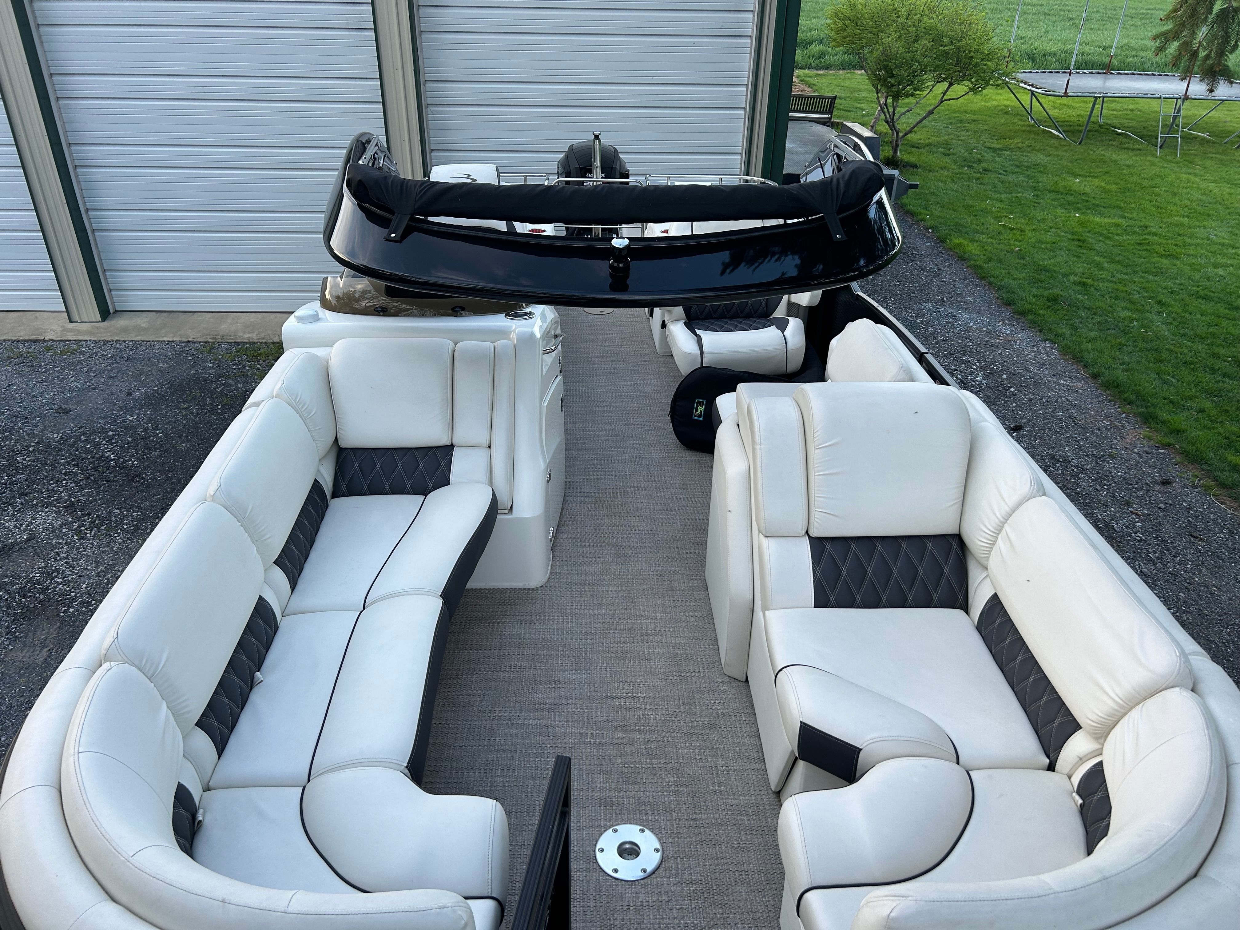 2017 Bennington 25 QX - 13