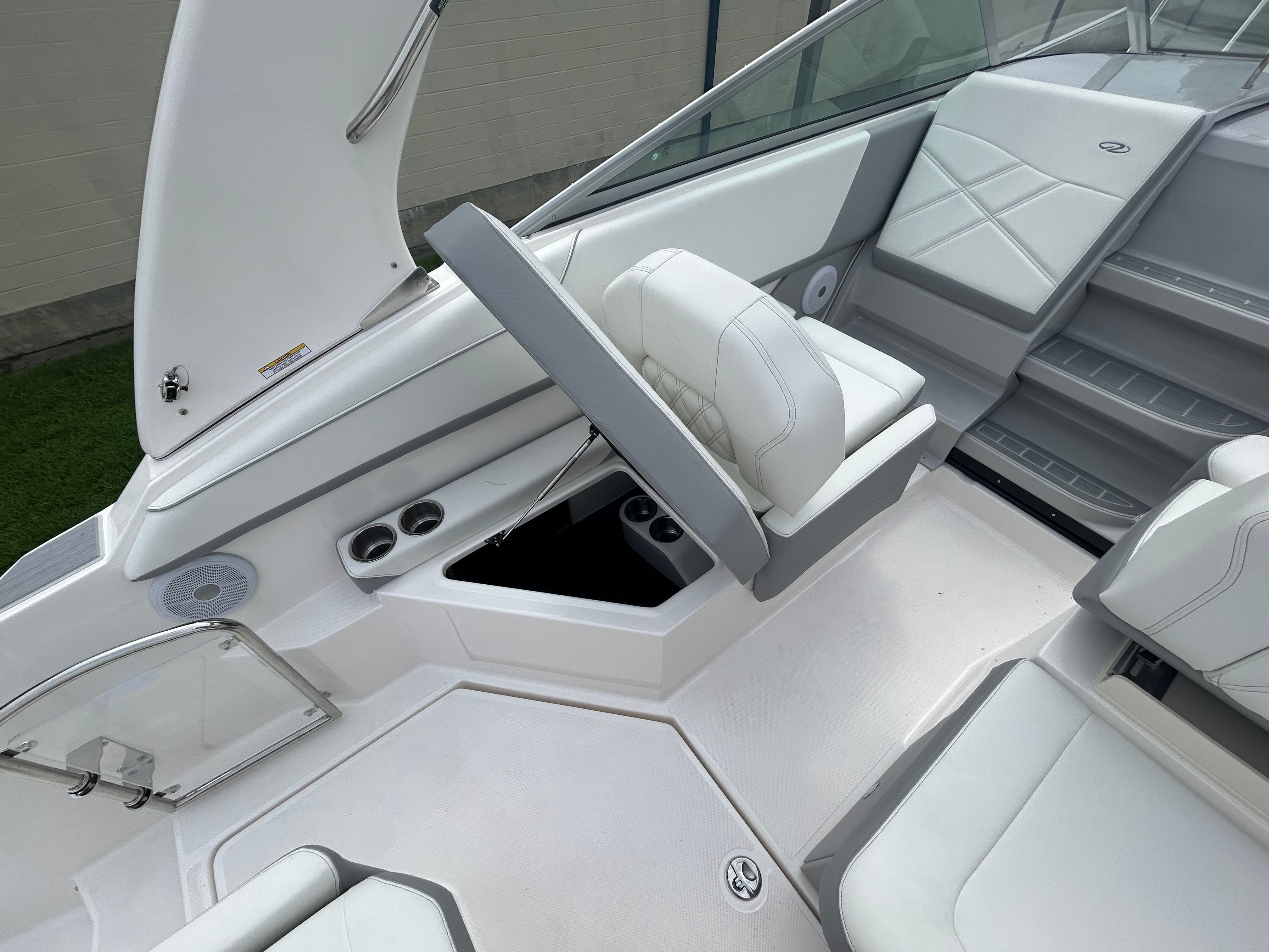2026 REGAL 26 XO - Image 14