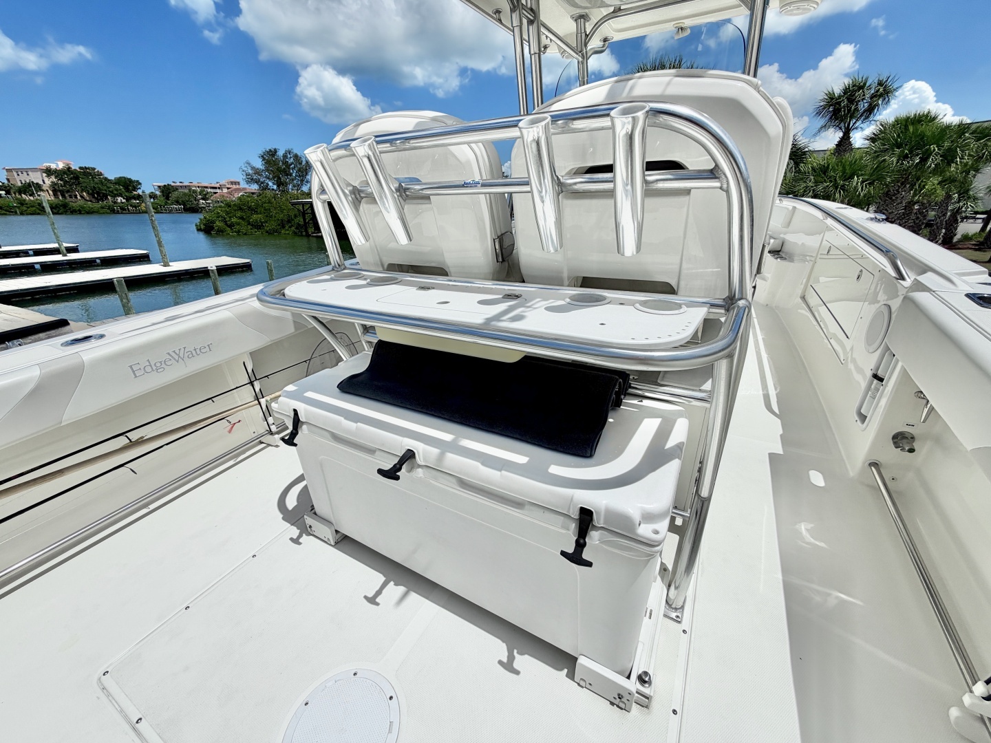 2013 Edgewater 318 CC - Image 16