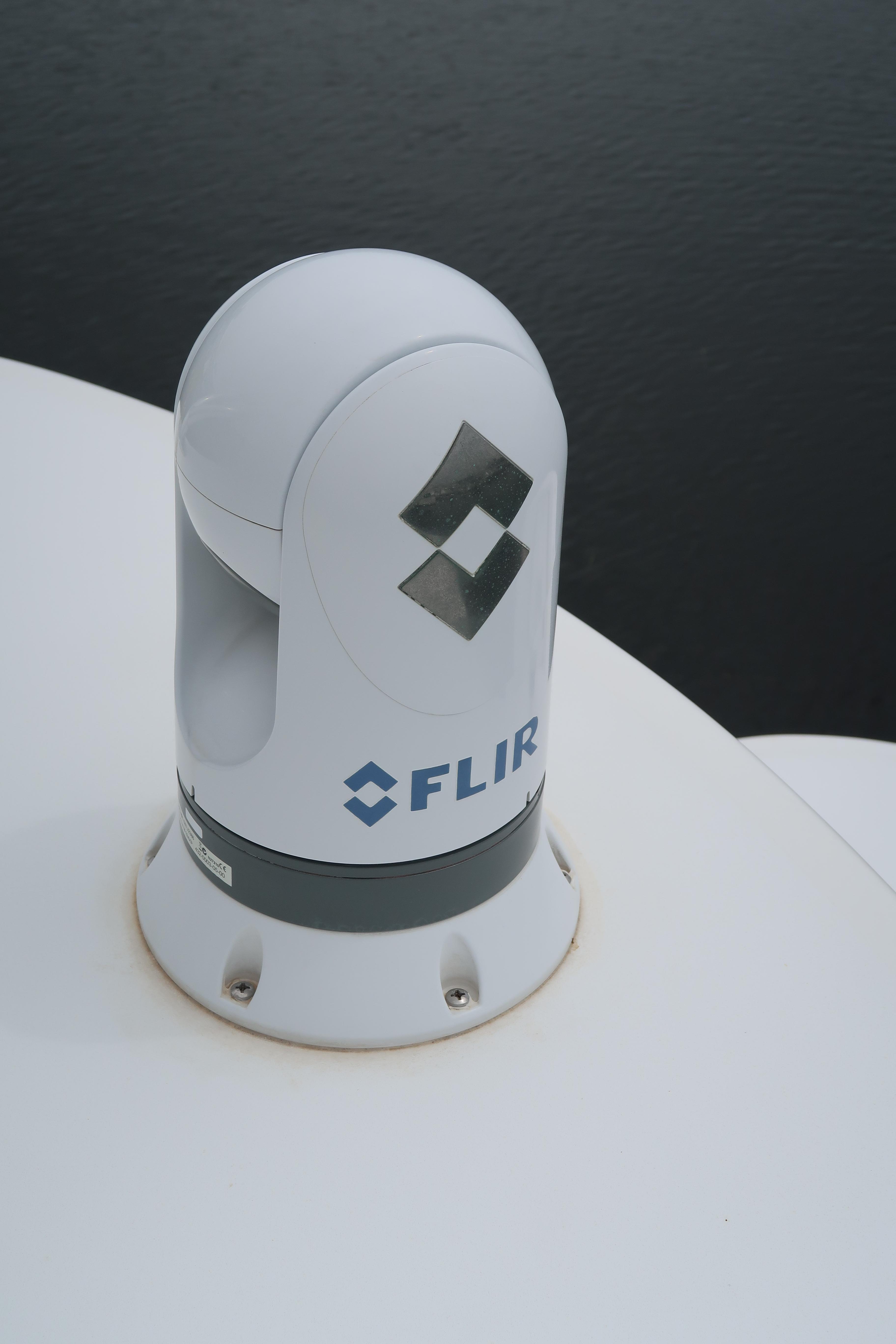 FLIR camera on 2016 Invincible 42 Open Fisherman boat.