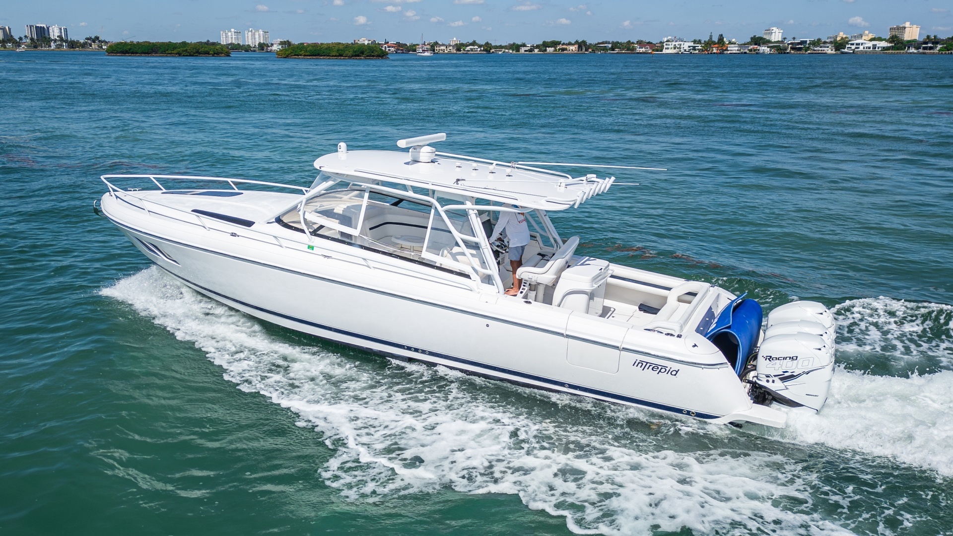 2014 Intrepid 400 Cuddy - Image 2