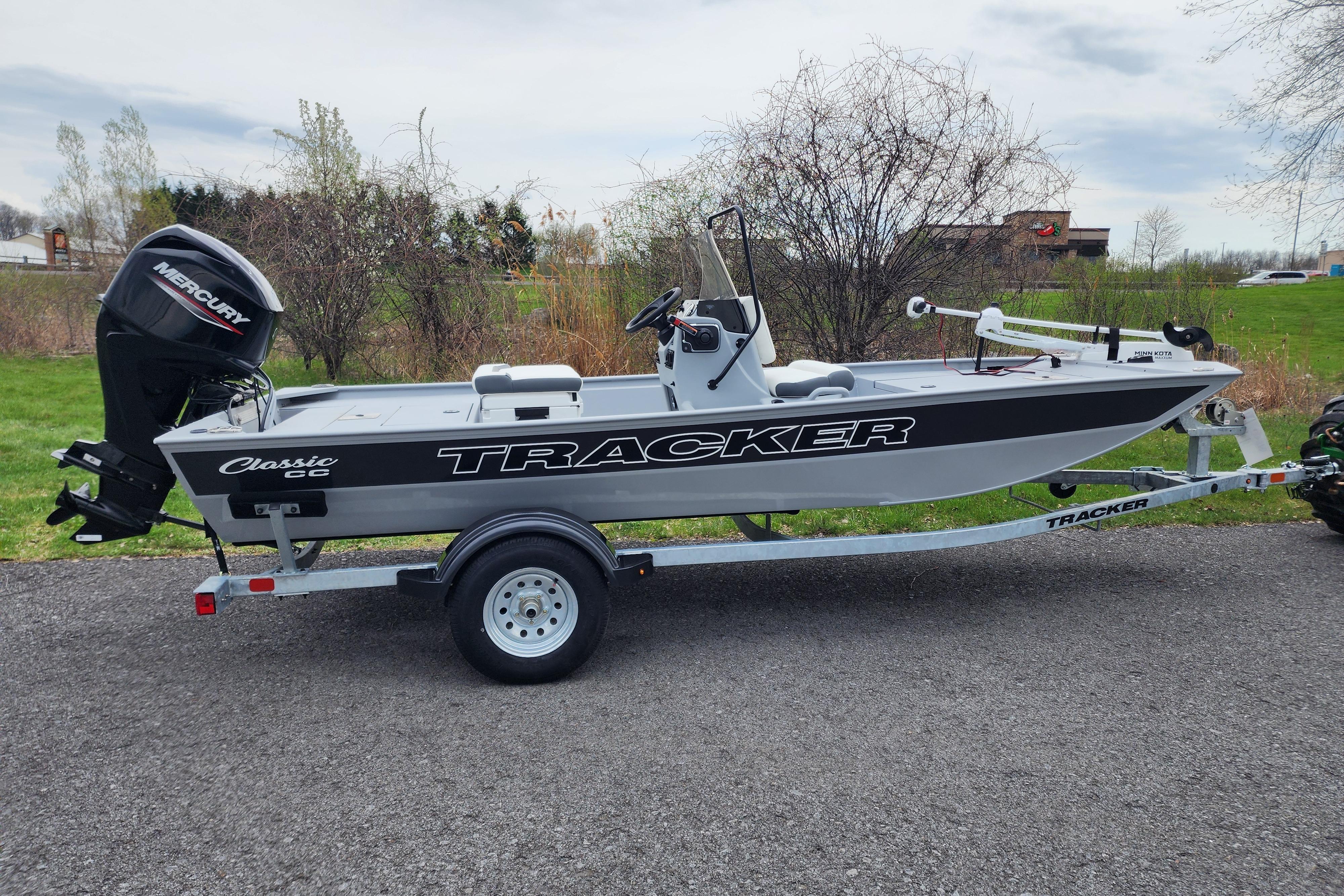2026 Tracker Bass Tracker Classic CC