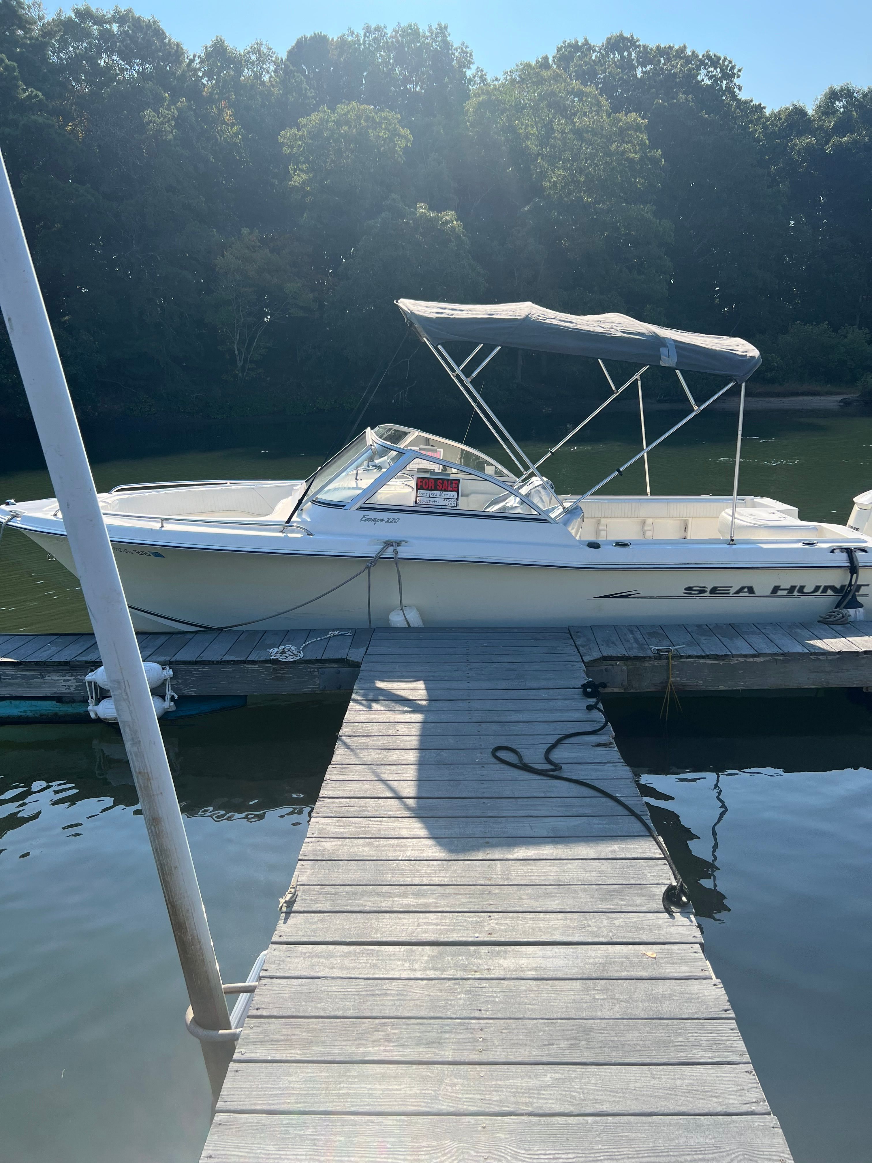 2005 Sea Hunt Escape 220 - 9