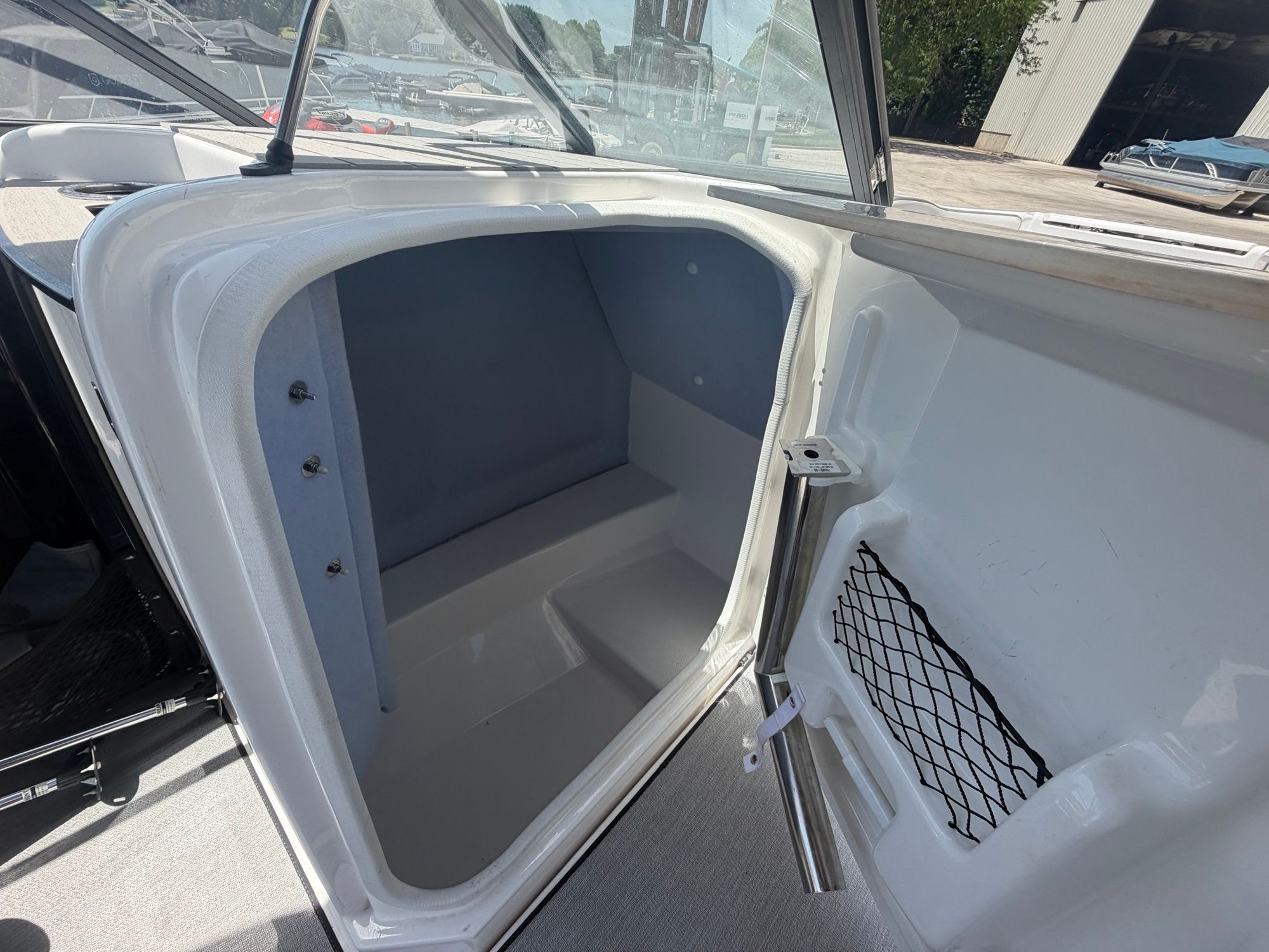 2021 Yamaha Boats AR250 - 18