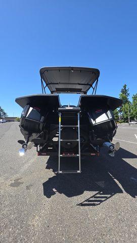 2025 Manitou 26' Explore 6' Max Deck With Dual 150hp Motors - 82