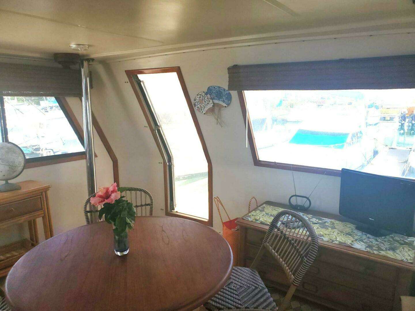 1985 Californian 5239 Cockpit Motor Yacht - Image 28