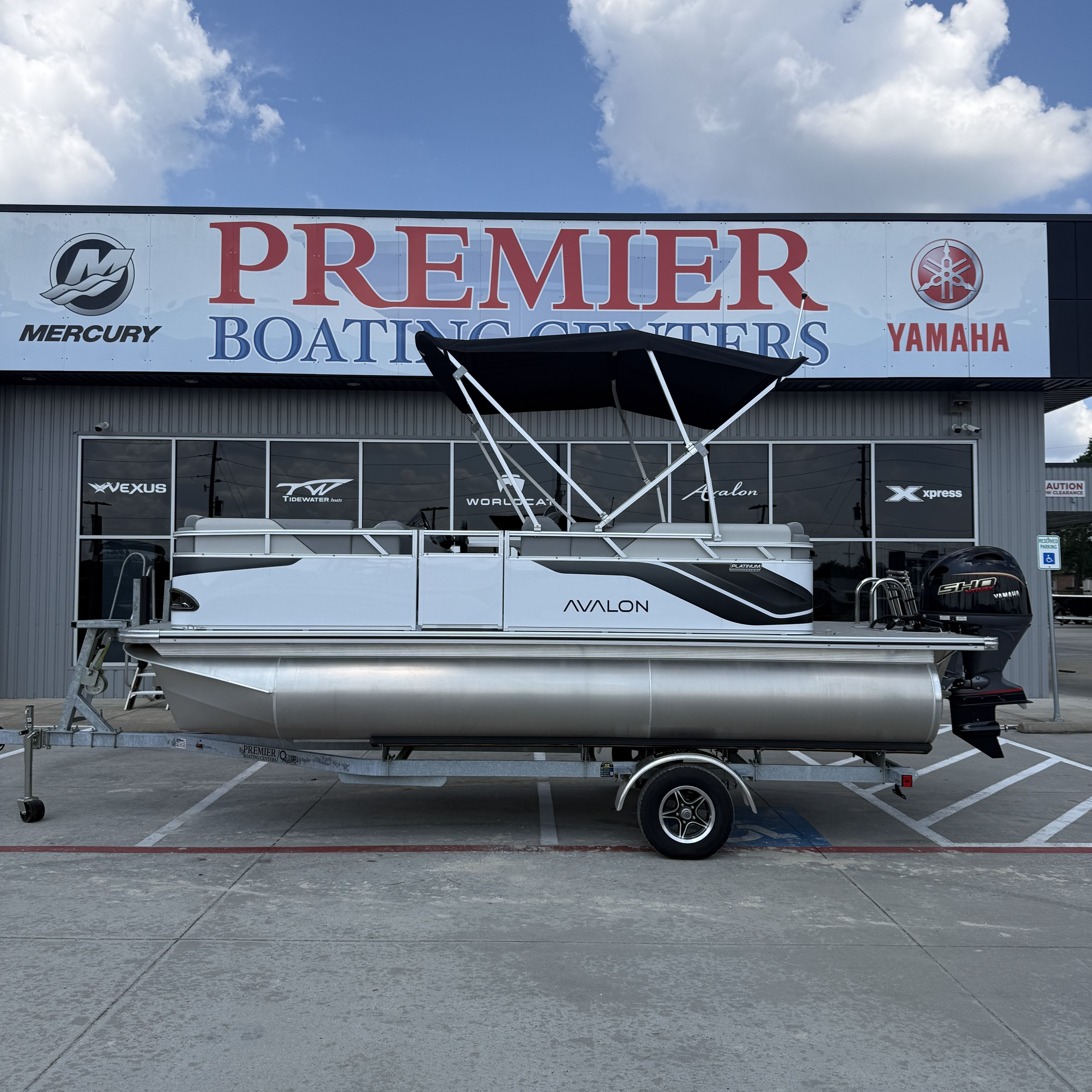 2026 Avalon Venture Quad Lounge - 19'
