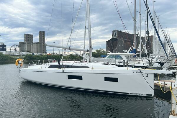 2026 Beneteau Oceanis 34.1