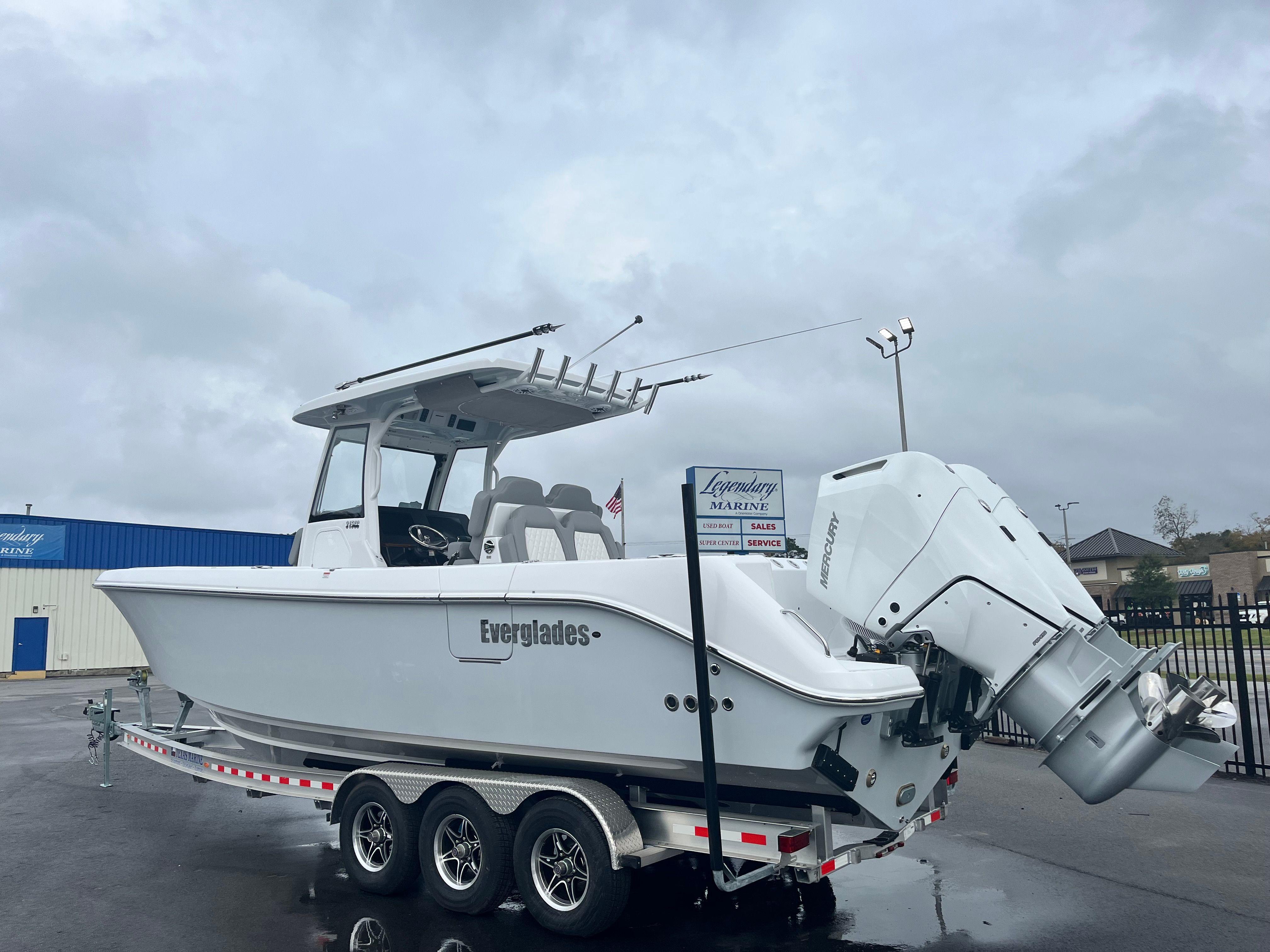 2025 EVERGLADES 315 CC - Image 4