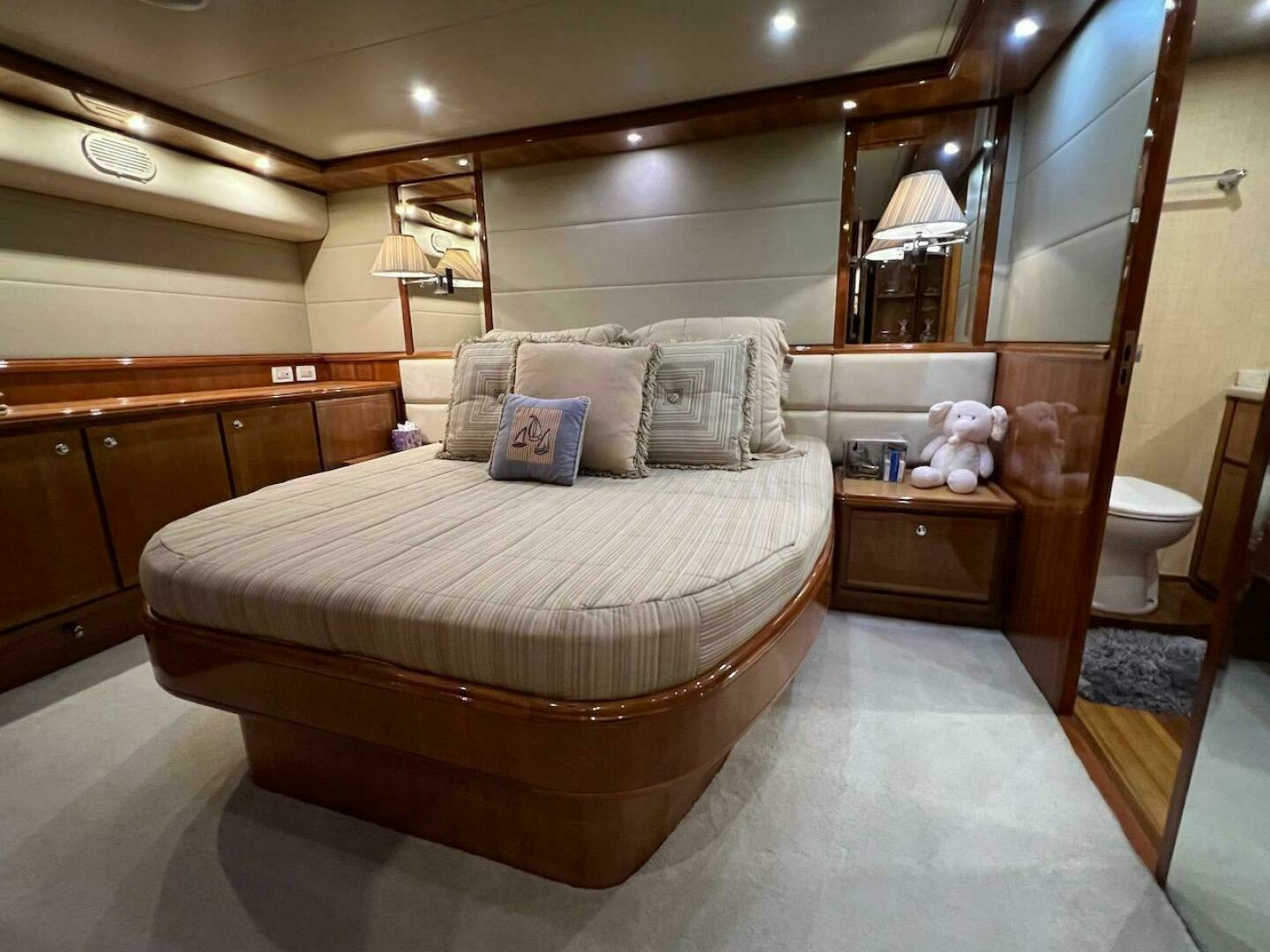 2004 Bertram 67 - Image 39