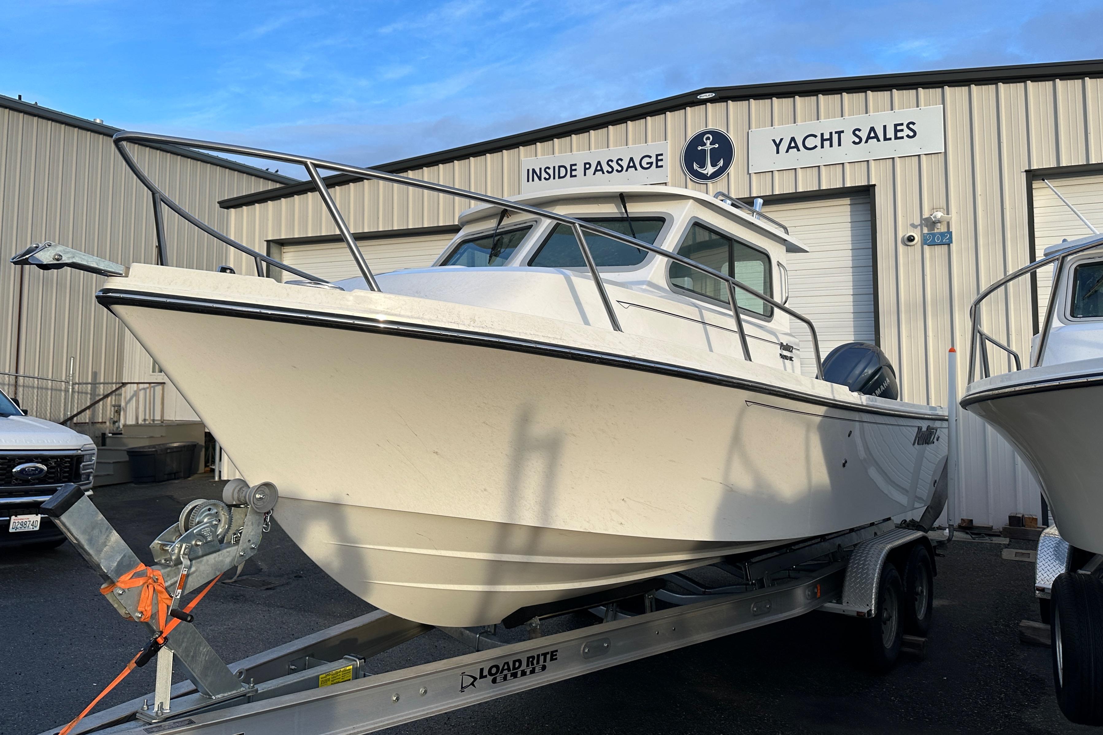2025 Parker 2420 Sport Cabin