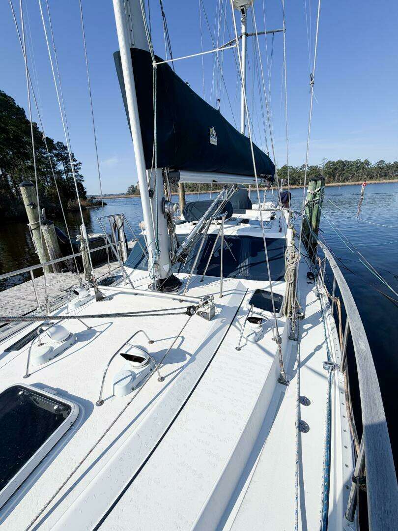 1986 Nauticat 40 Cutter Ketch Pilothouse - Image 13