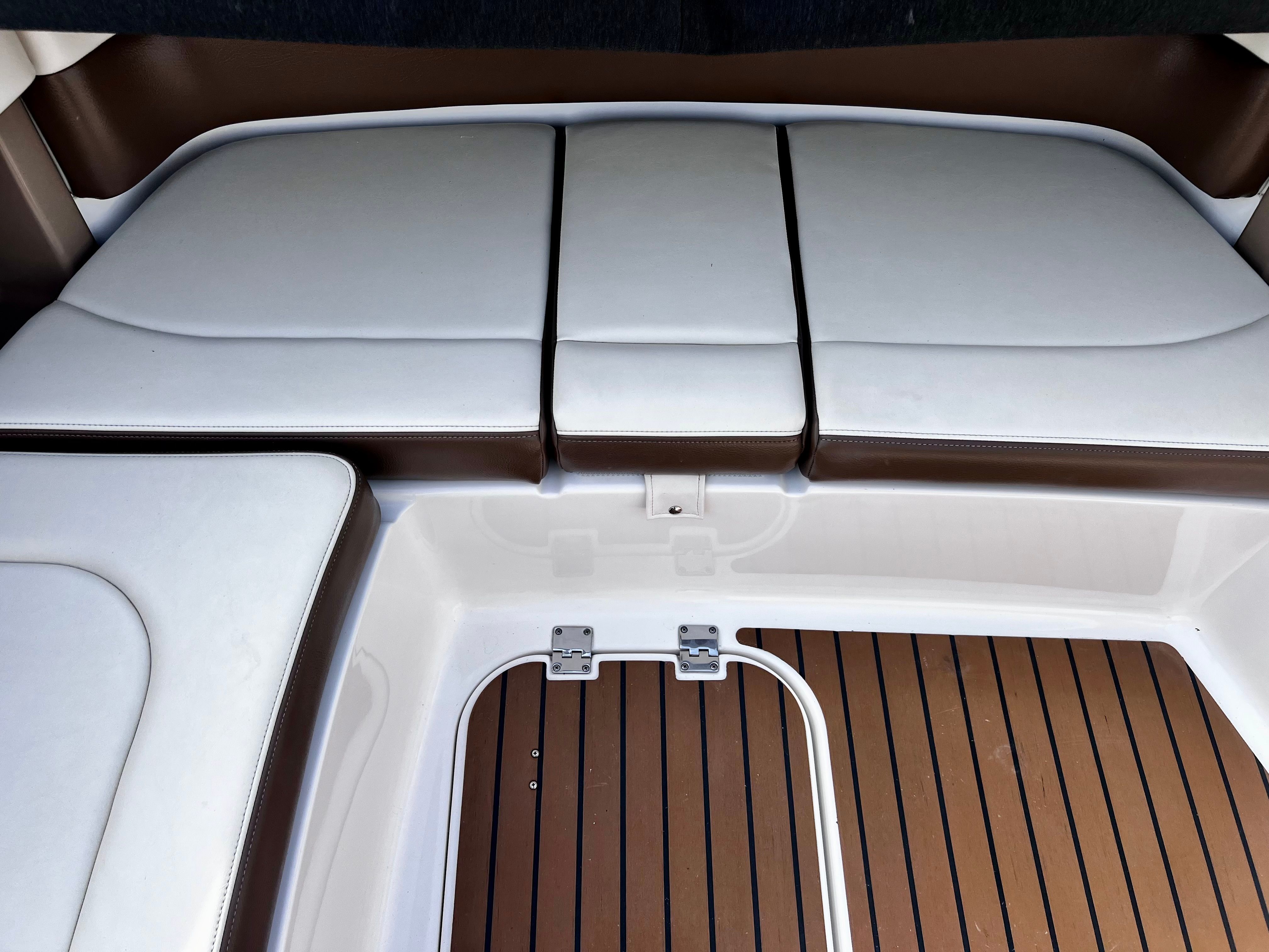 2017 Chaparral 337 SSX - 27