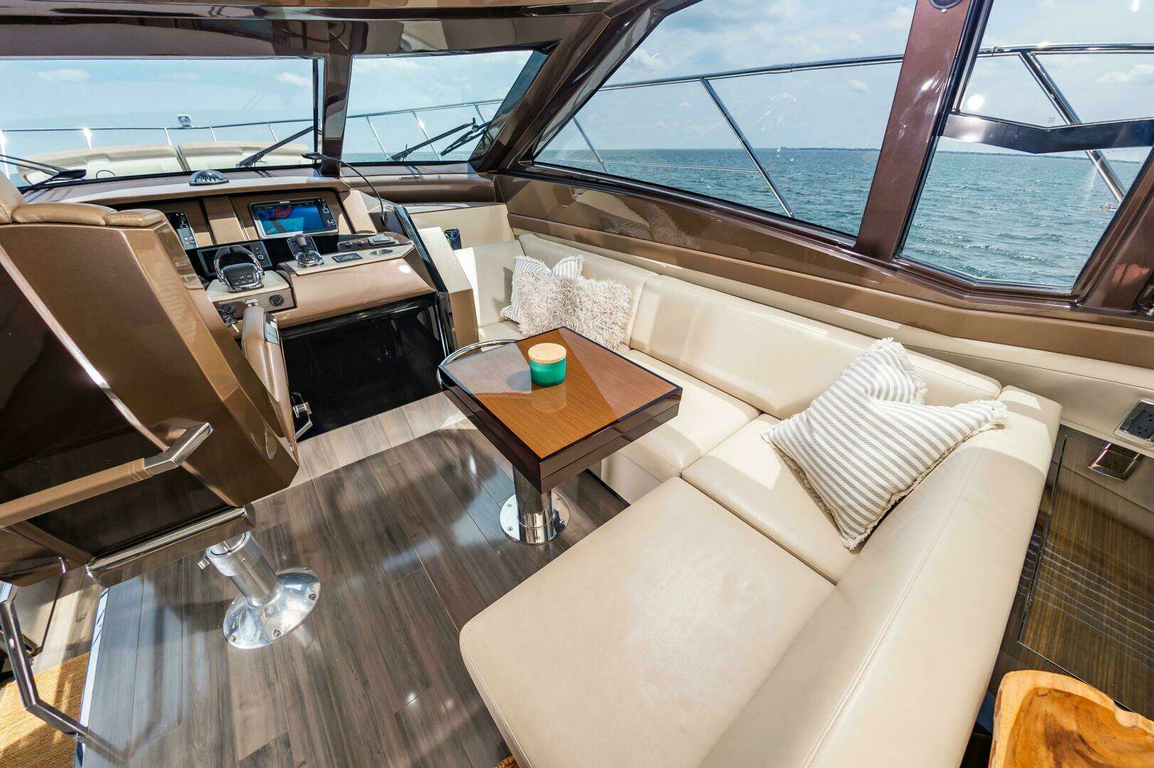2013 Marquis 63 Sport Yacht - Image 32