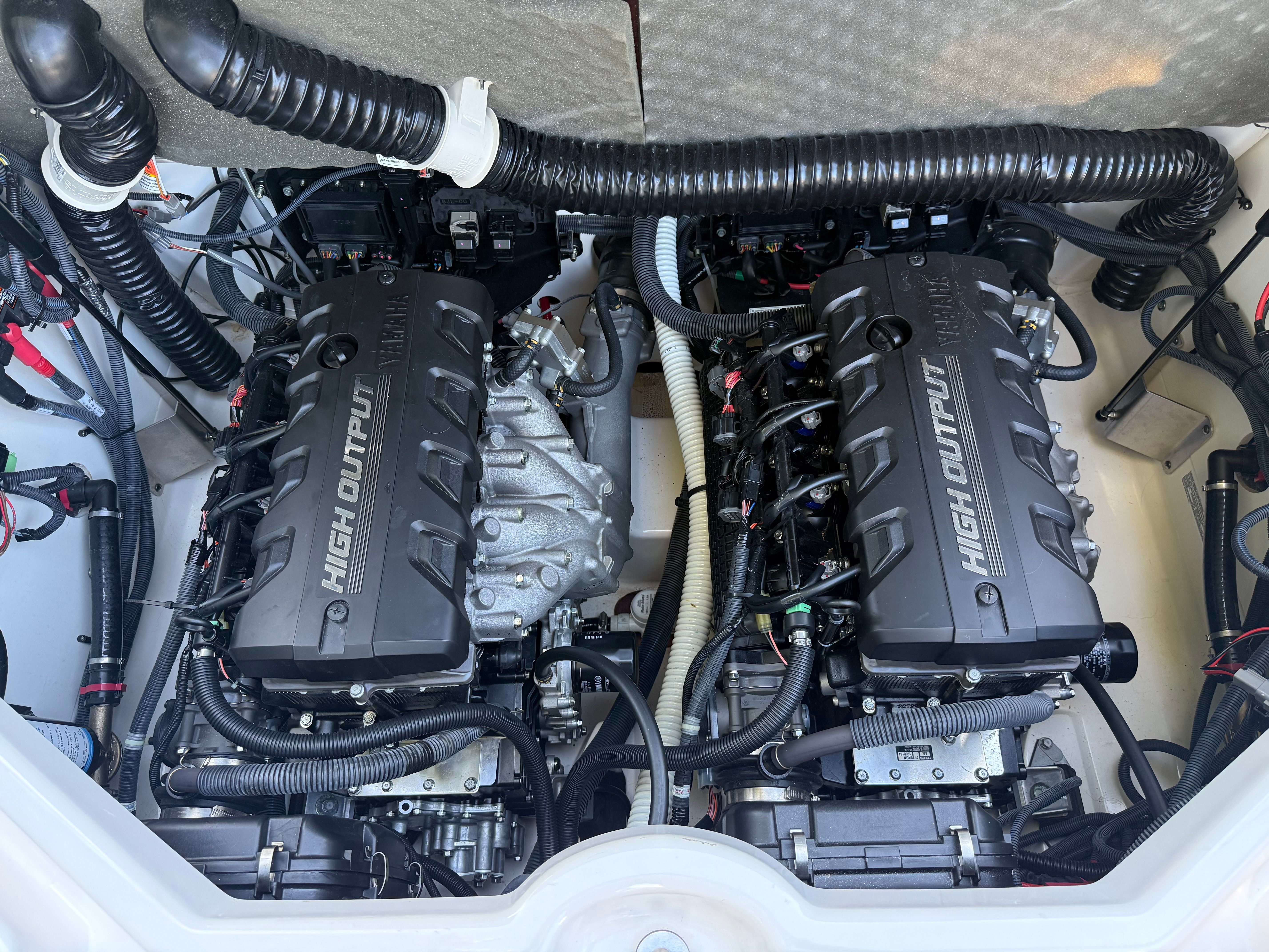 2021 Yamaha Boats 212XD - 15