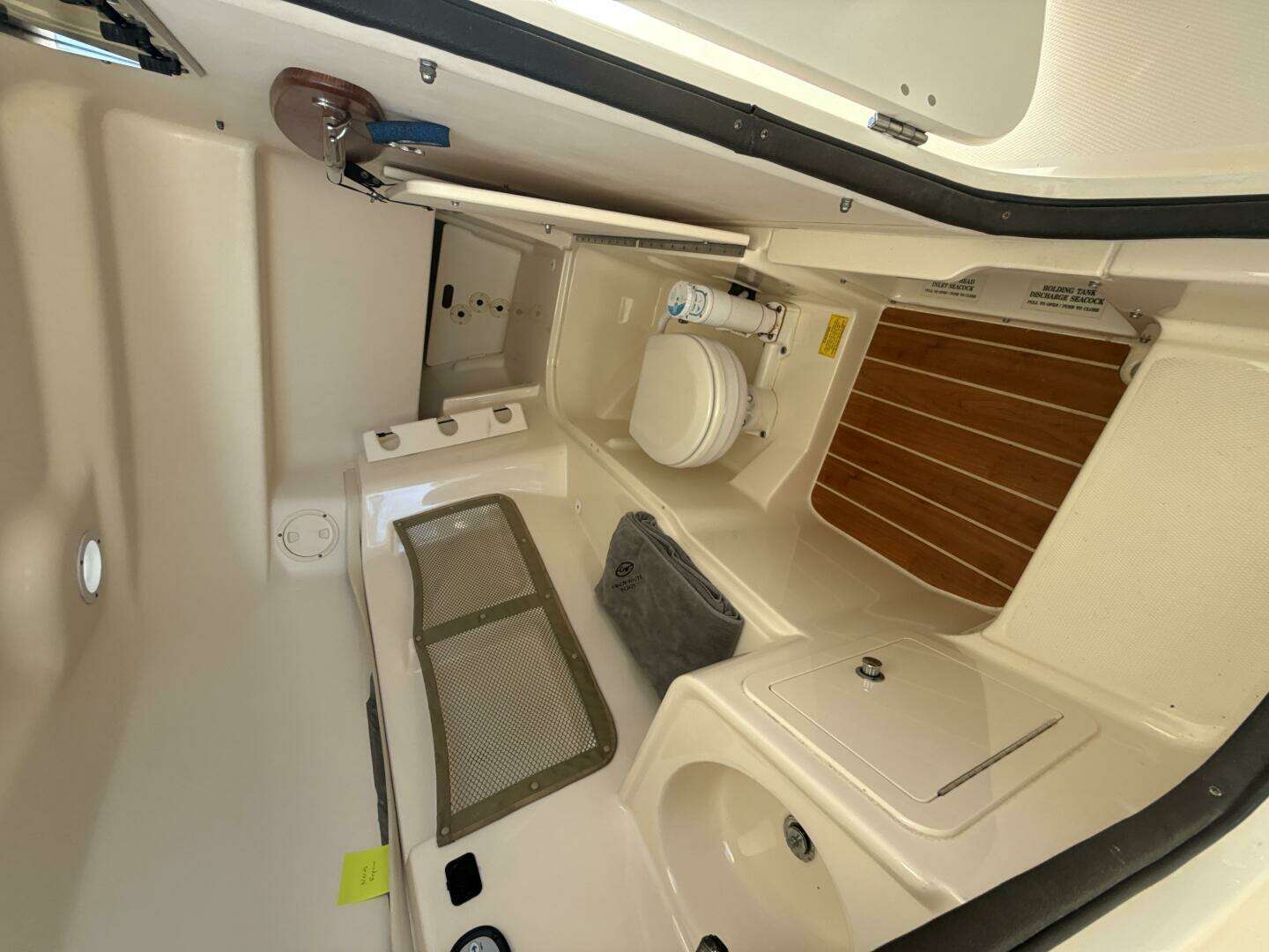 2016 Grady-White 307 Freedom - Image 29