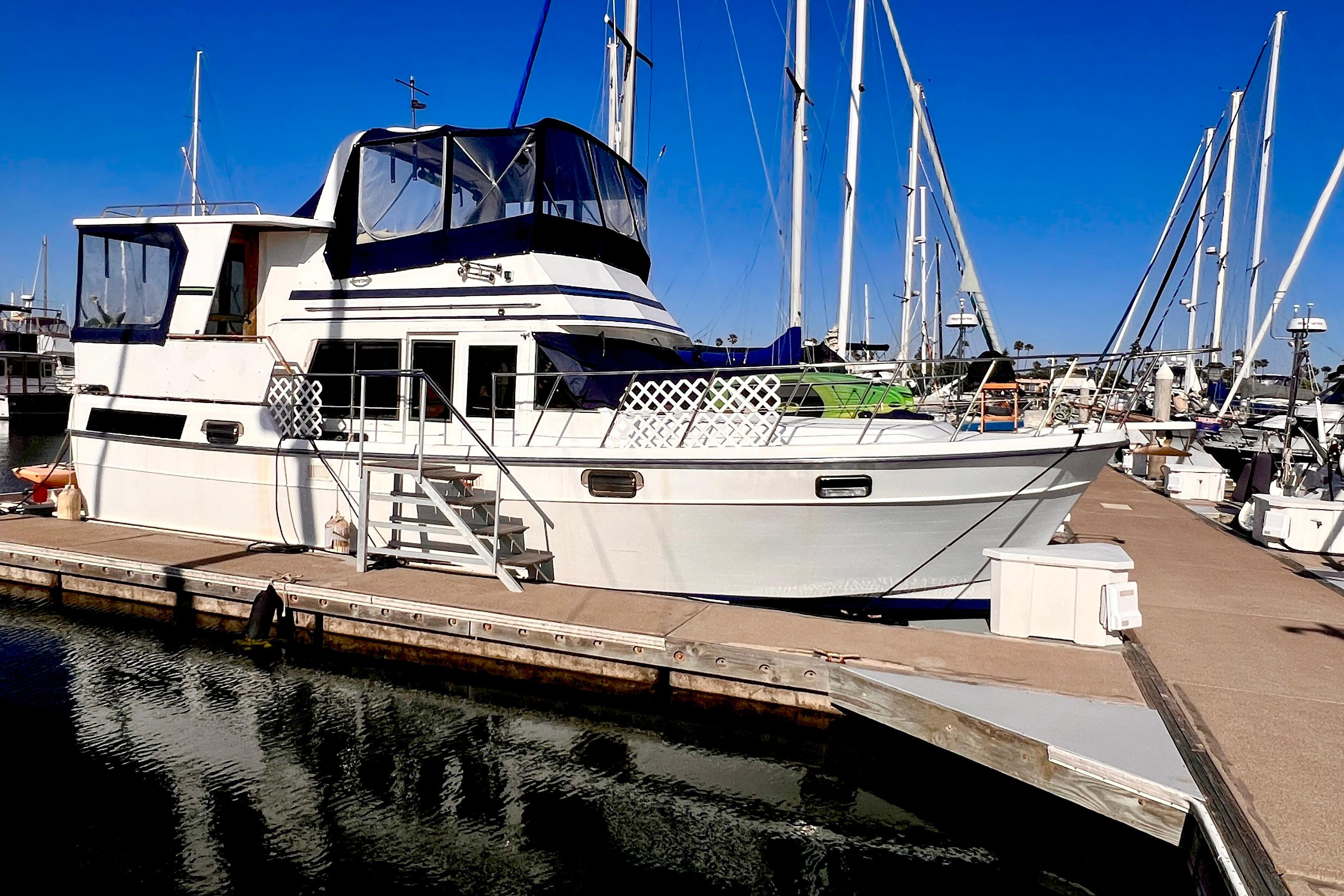 1985 Heritage East 40 Sundeck / Aft Cabin / Trawler