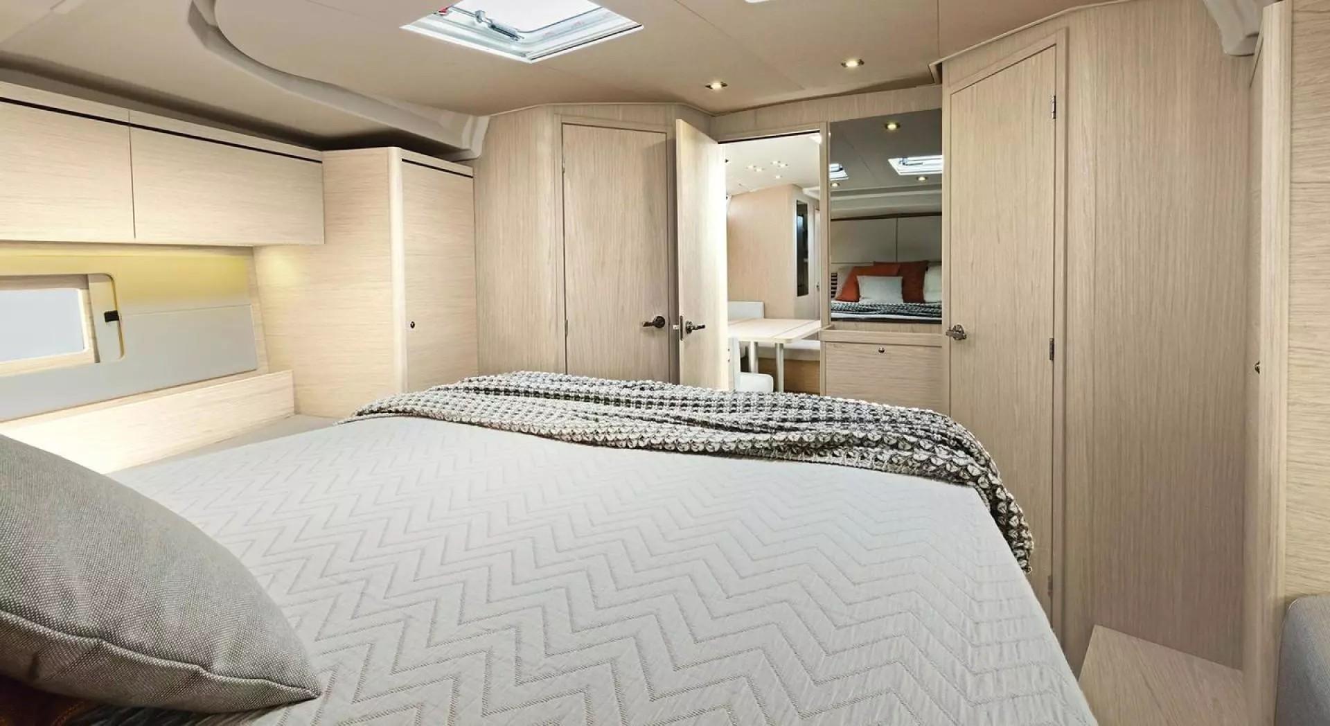 2024 Beneteau Oceanis 51.1 - Image 11