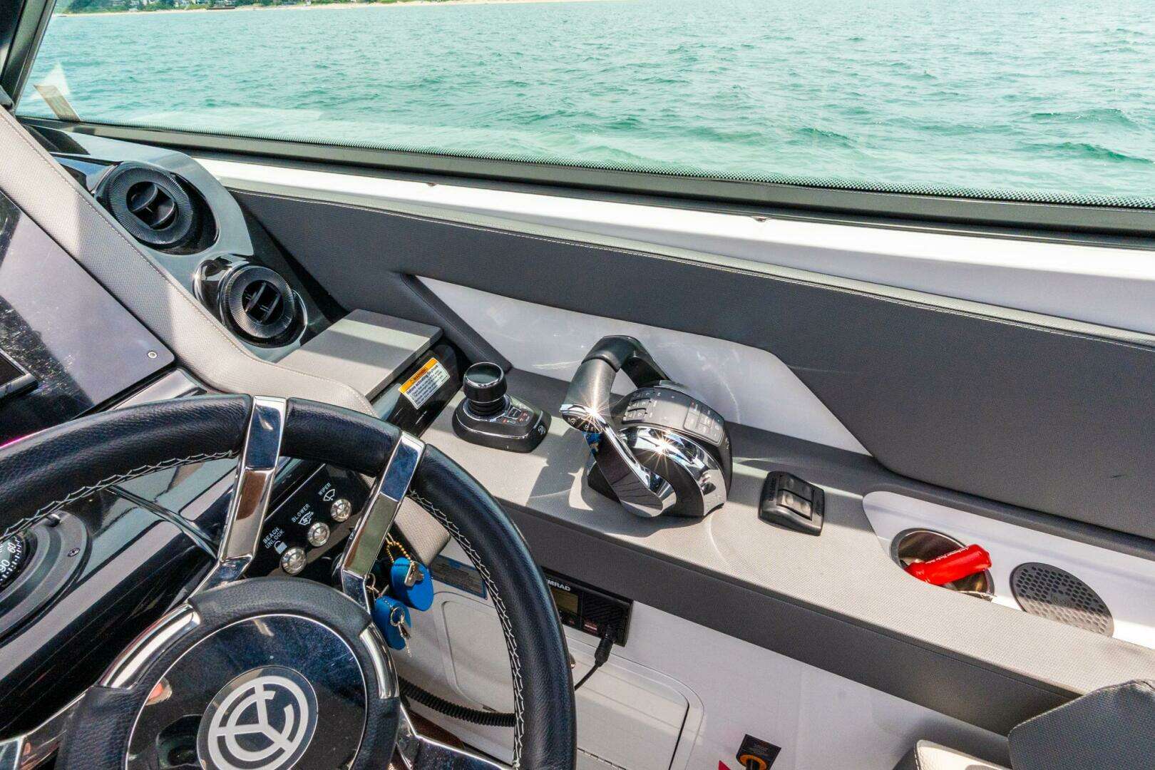 2021 Cruisers Yachts — - Image 27