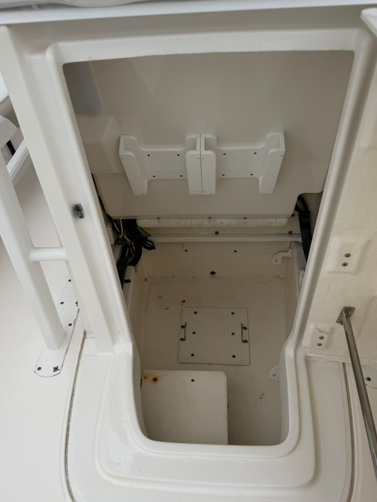 Interior of a 2018 Robalo 246 Cayman SD boat.