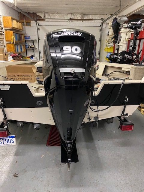 2000 Crestliner Fish Hawk 1750 - 4