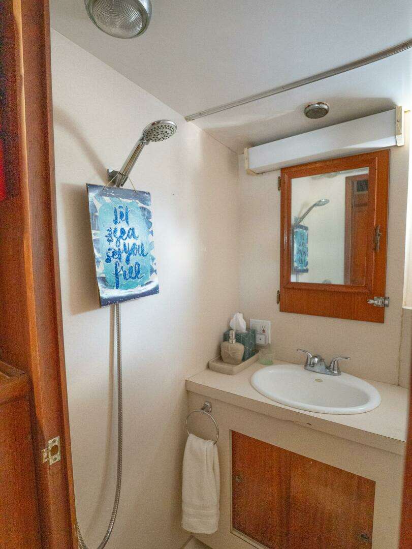 1975 Hatteras 58 Yacht Fisherman - Image 16