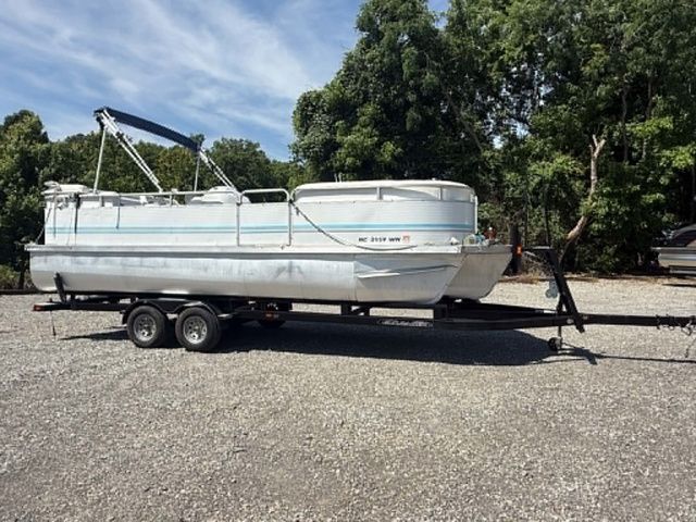 2001 Sundancer Poontoons 260D Legand - 17