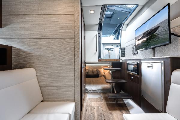 2023 Cruisers Yachts 42 GLS OB - 3