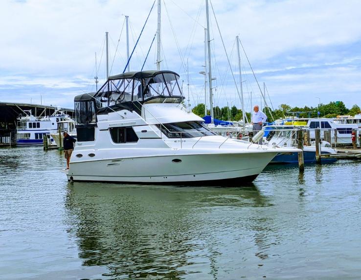 1998 Silverton 322 Motor Yacht