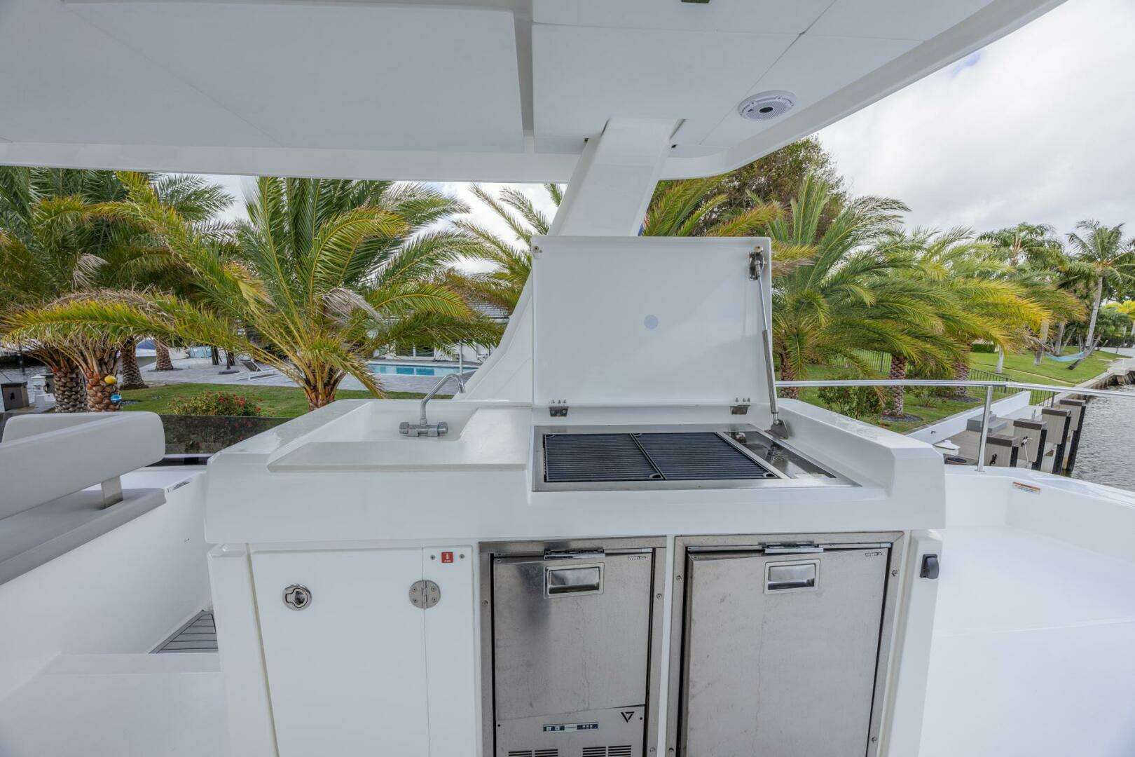 2024 Leopard 53 Powercat - Image 24
