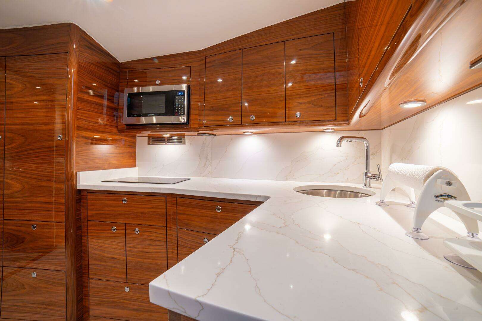 2025 Viking 46 Billfish - Image 45