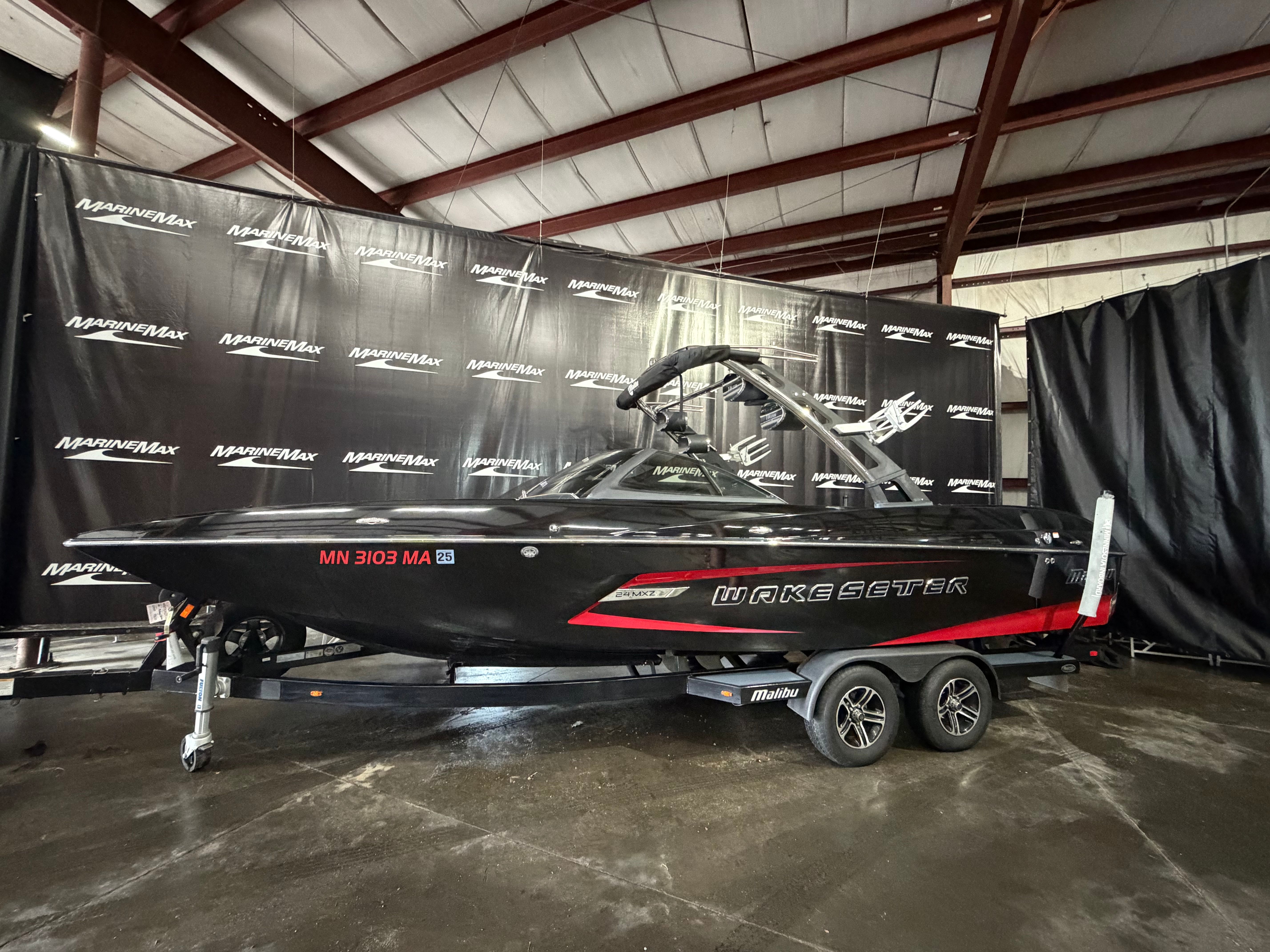 2014 Malibu Wakesetter 24 MXZ