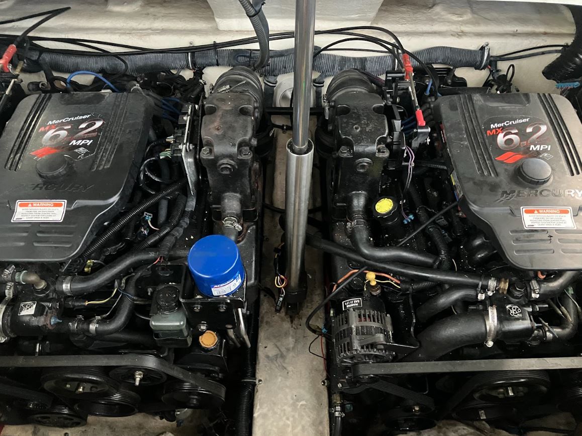 2006 Formula 31 Performance Cruiser - 19