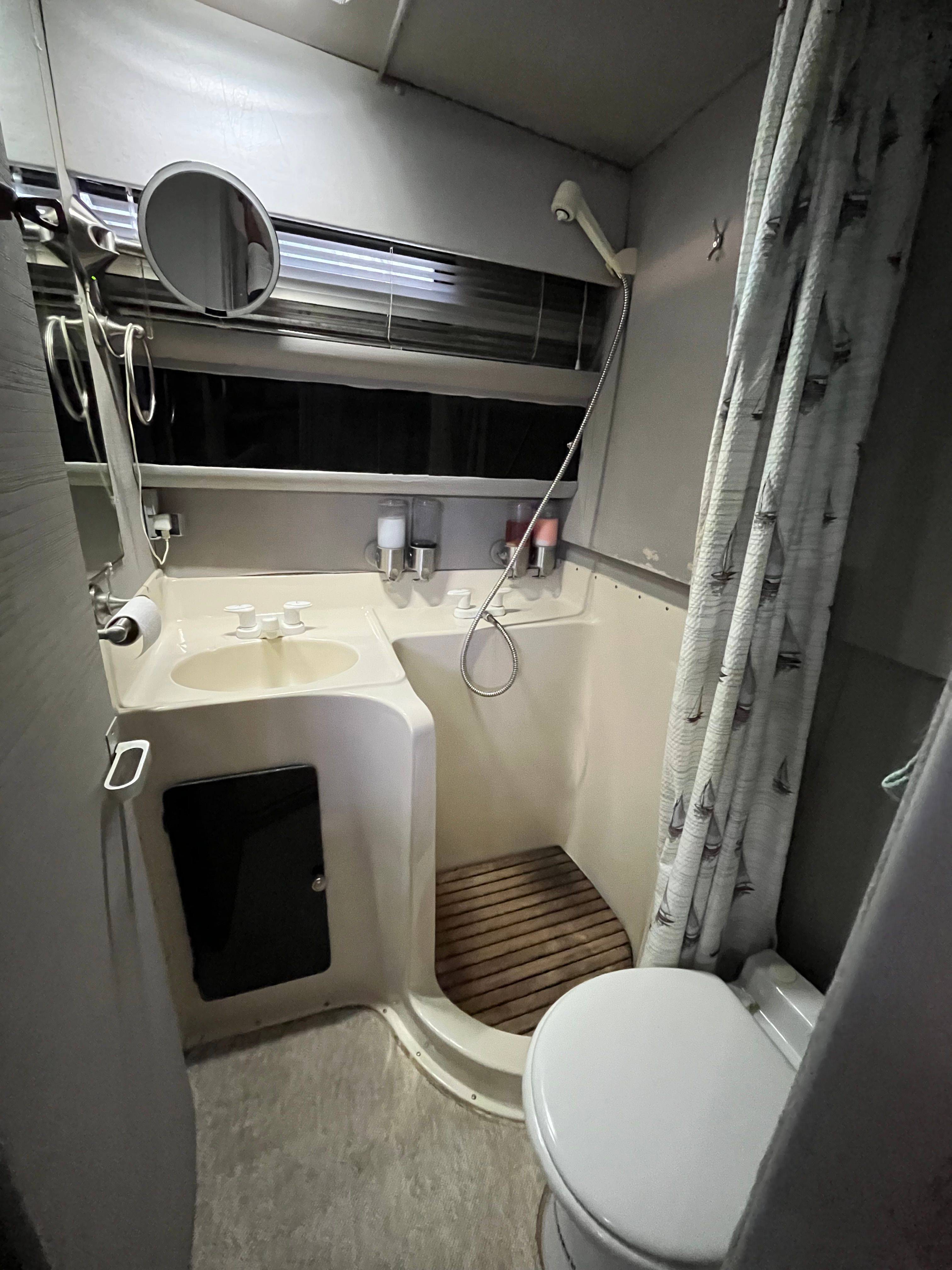 1988 Silverton 34 Express - 6
