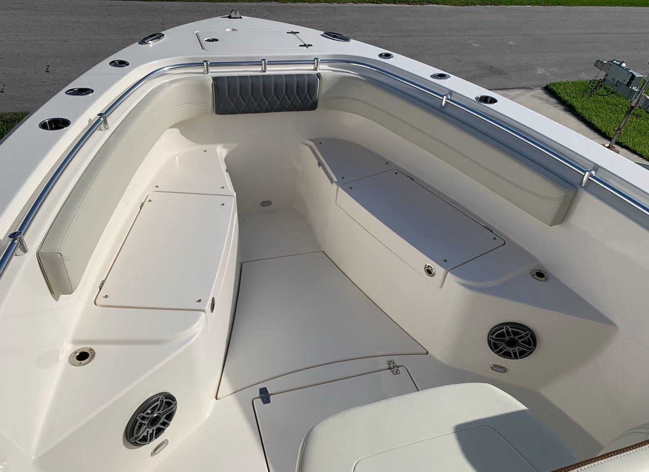 2020 Cobia 280 Center Console - 12