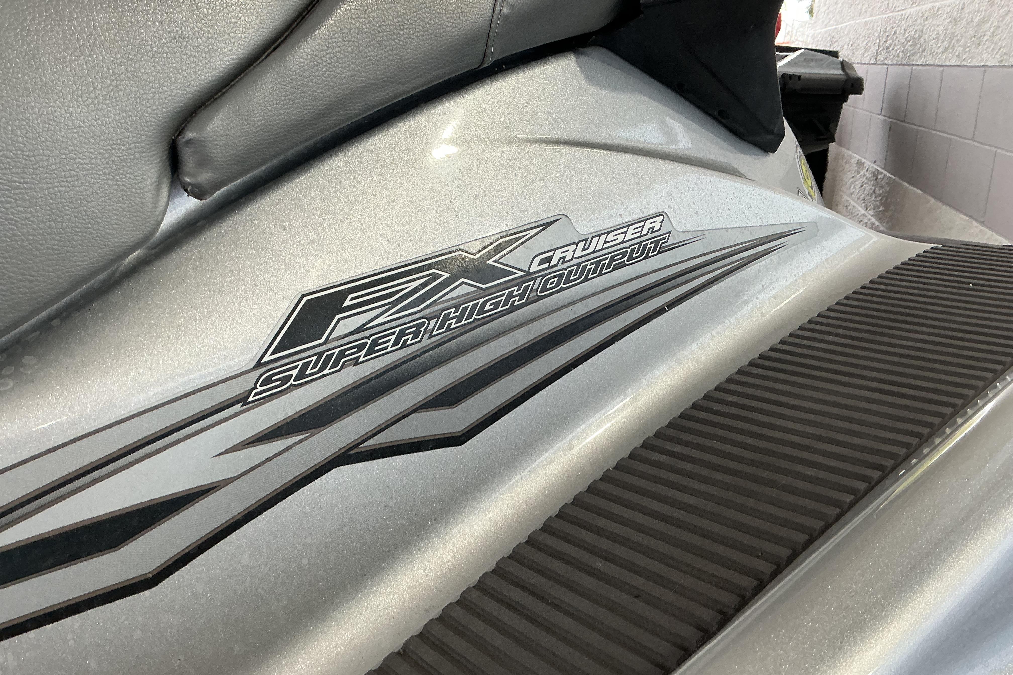 2008 Yamaha WaveRunner FX Cruiser SHO, silver with "Super High Output" decal.