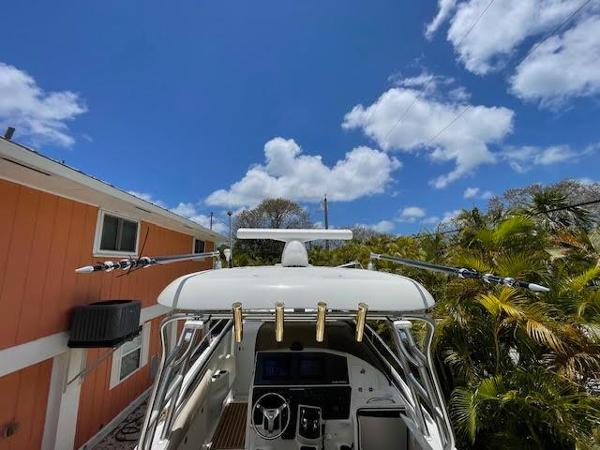 2005 Hydra-Sports 3300 VX - 25