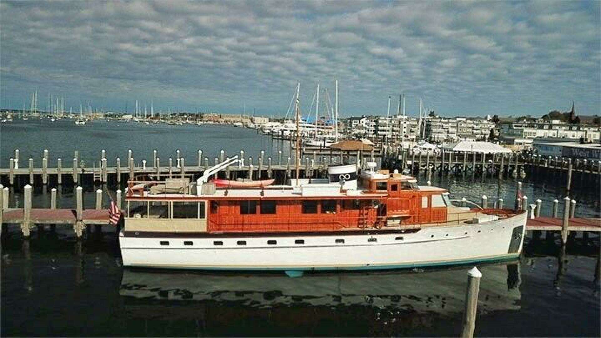 1947 Trumpy Raised Pilot House - Image 3